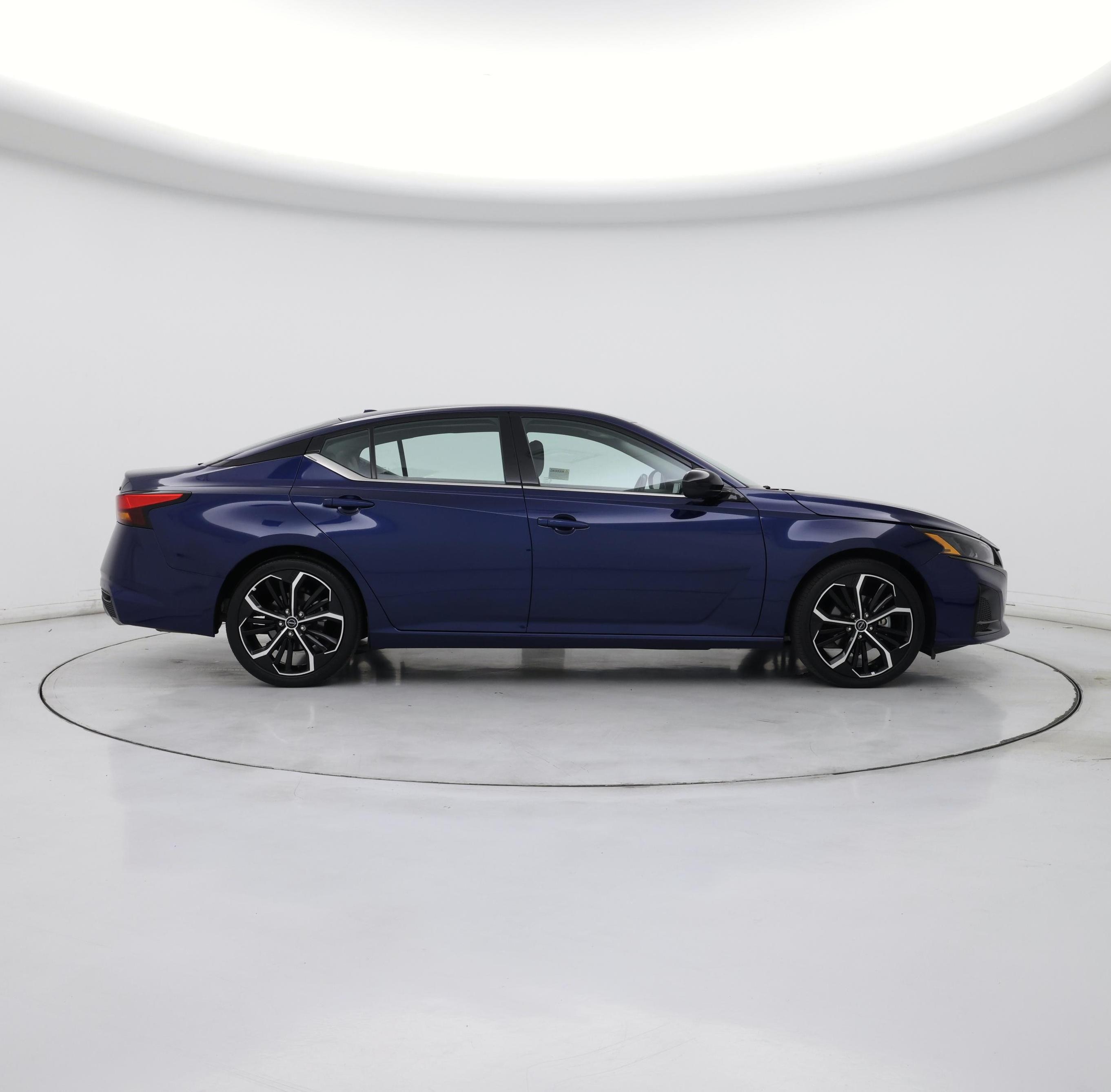 Thumbnail: 2023 Nissan Altima - 7