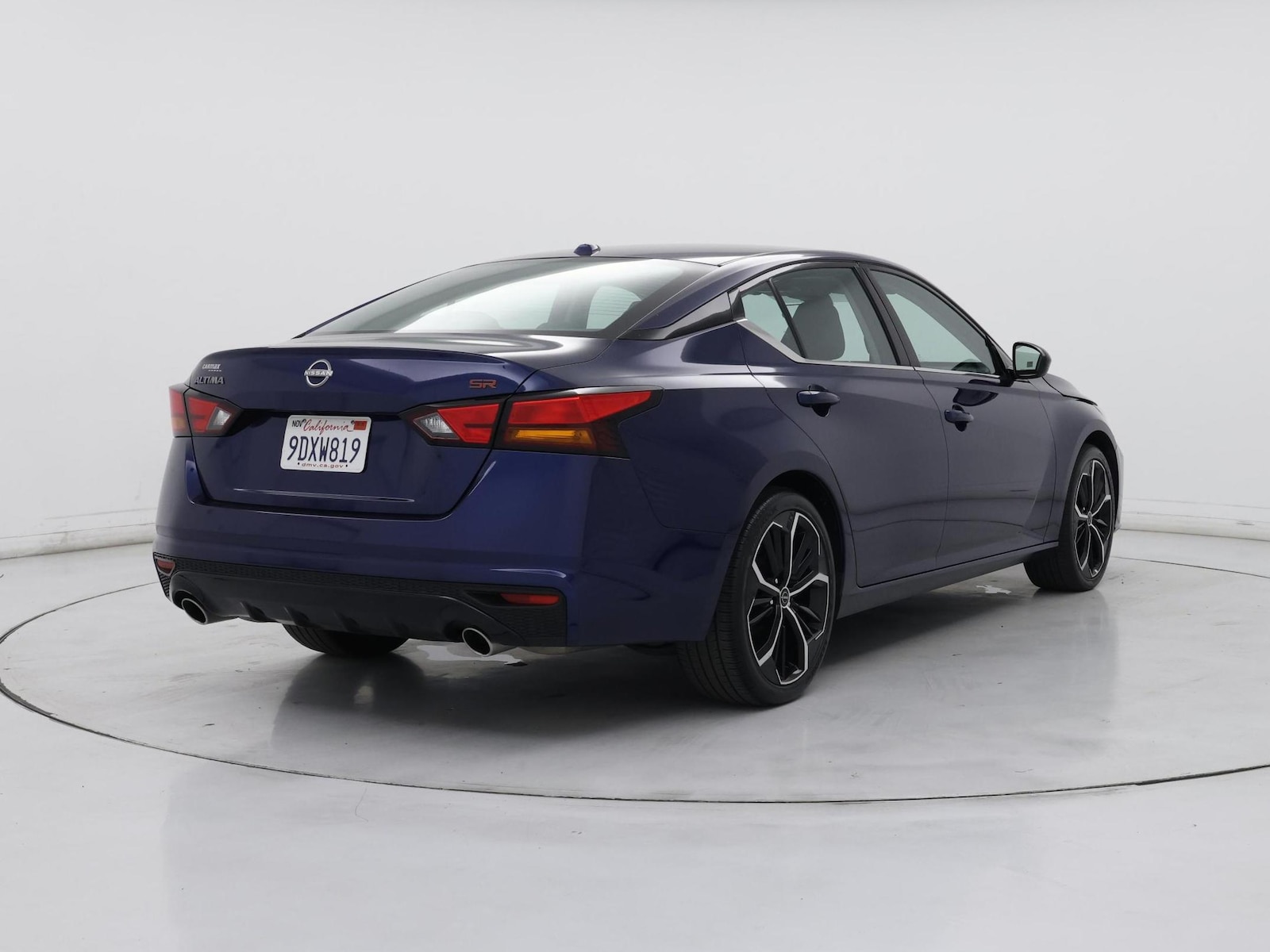 2023 Nissan Altima SR - Photo 9