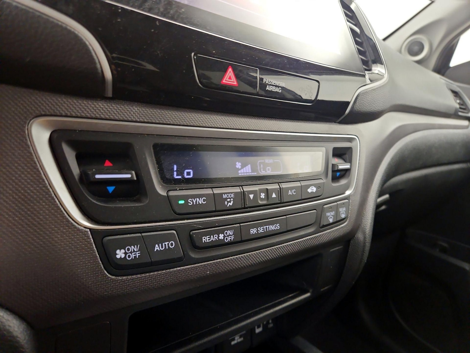 2023 Honda Ridgeline Sport - Photo 17