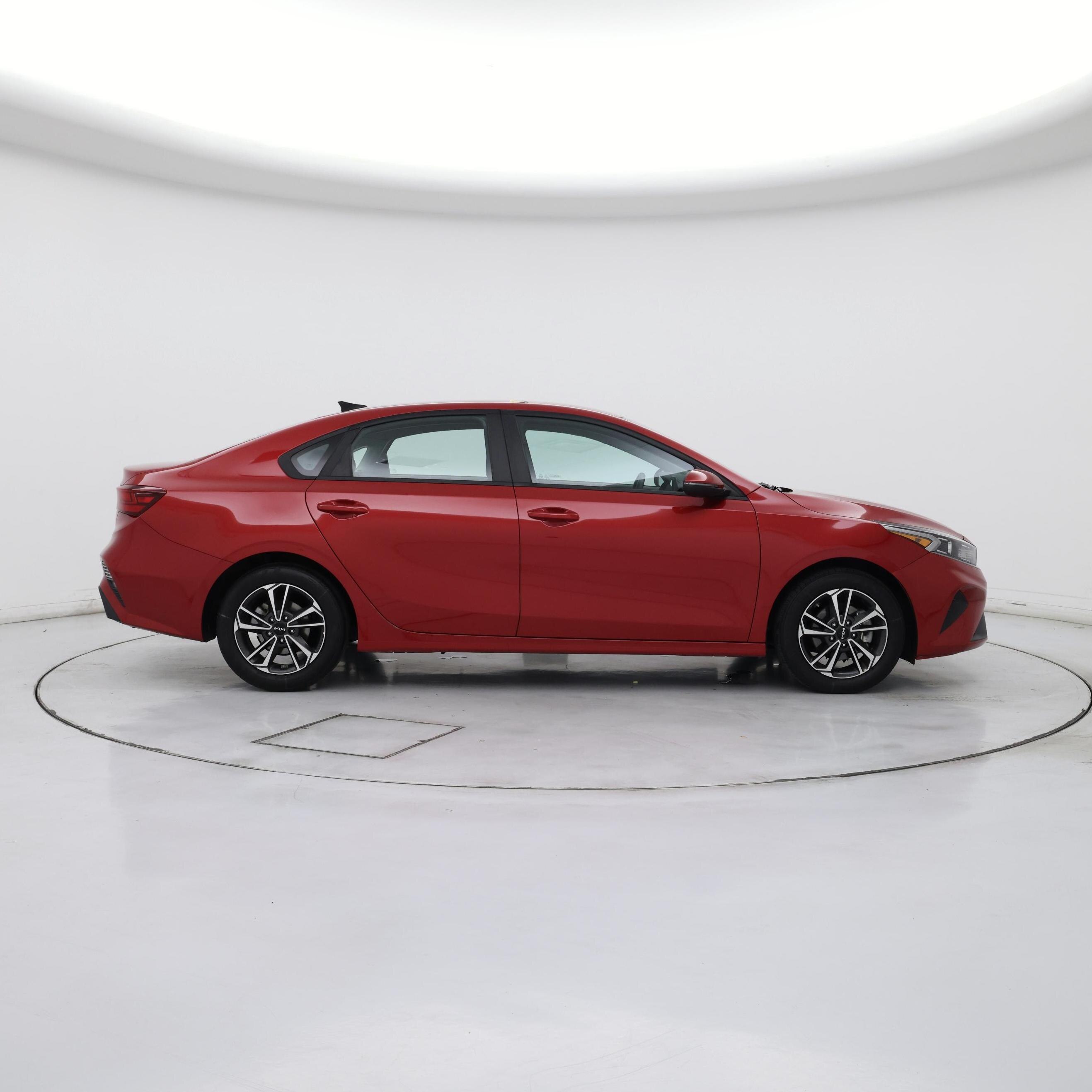 Thumbnail: 2023 Kia Forte - 7