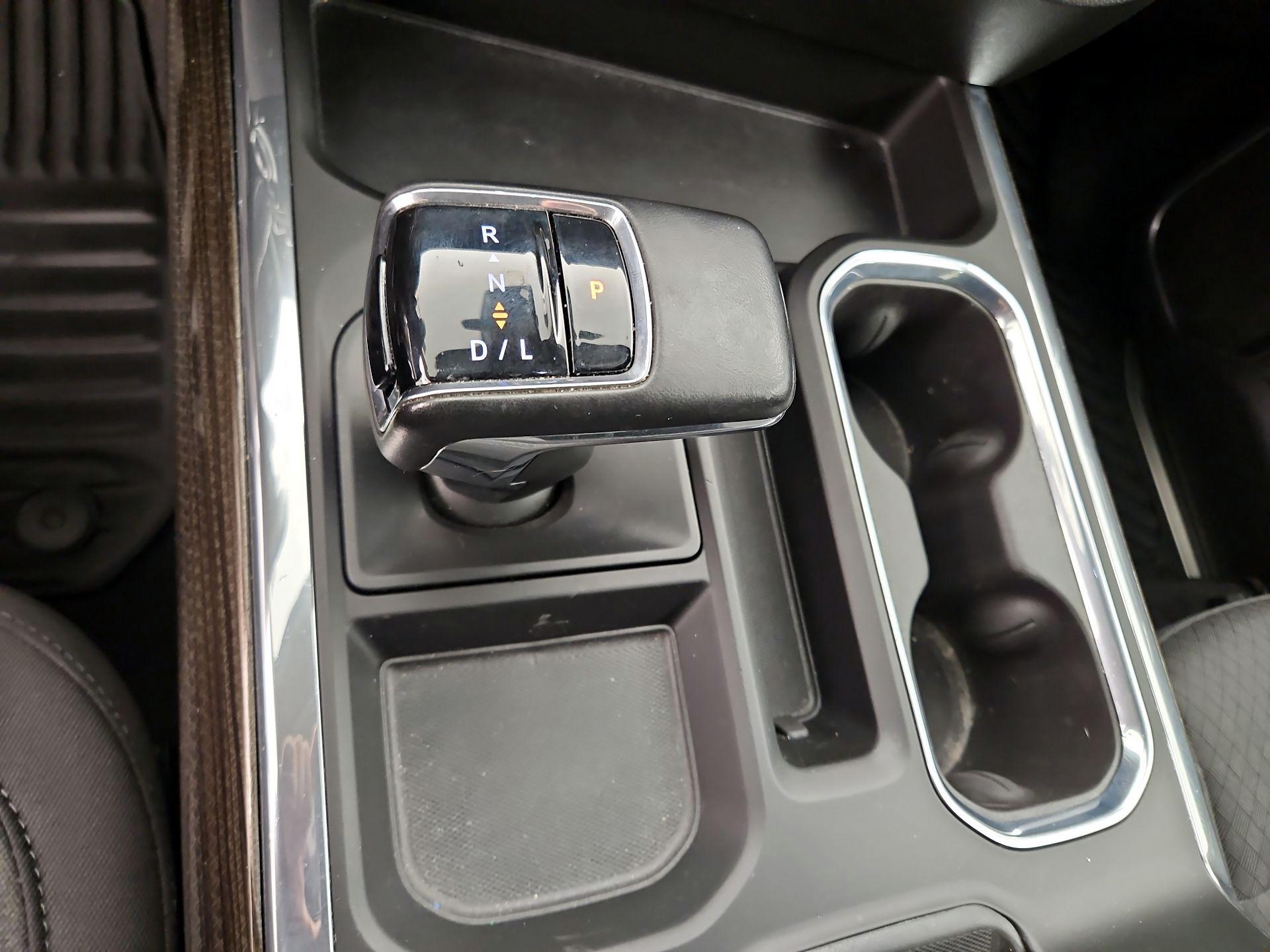 Thumbnail: 2024 Chevrolet Silverado 1500 - 17