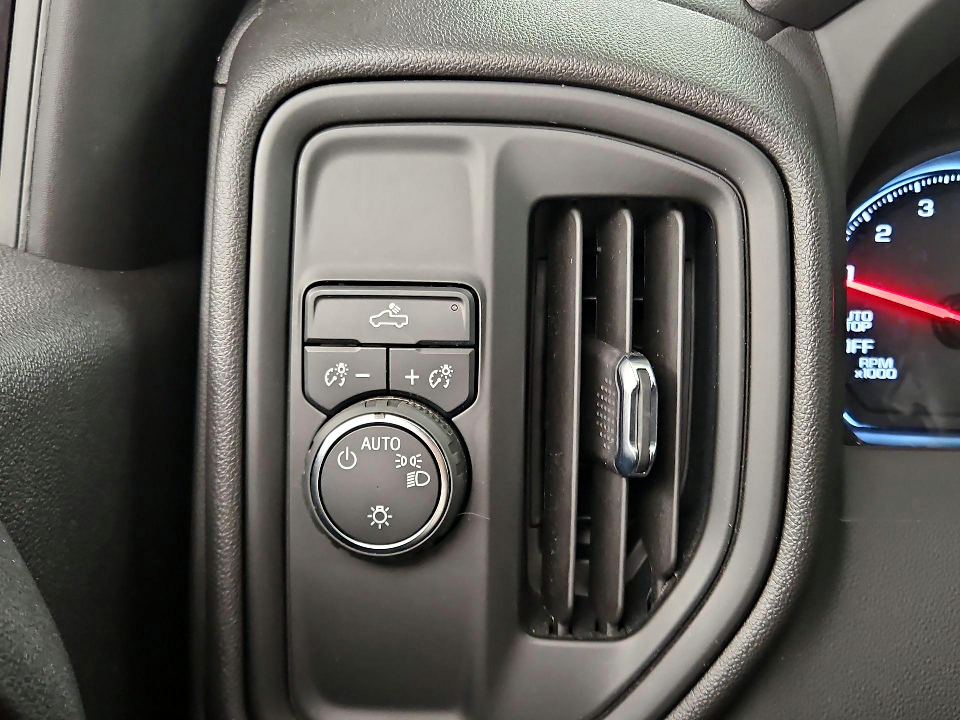 Thumbnail: 2022 Chevrolet Silverado 1500 - 13