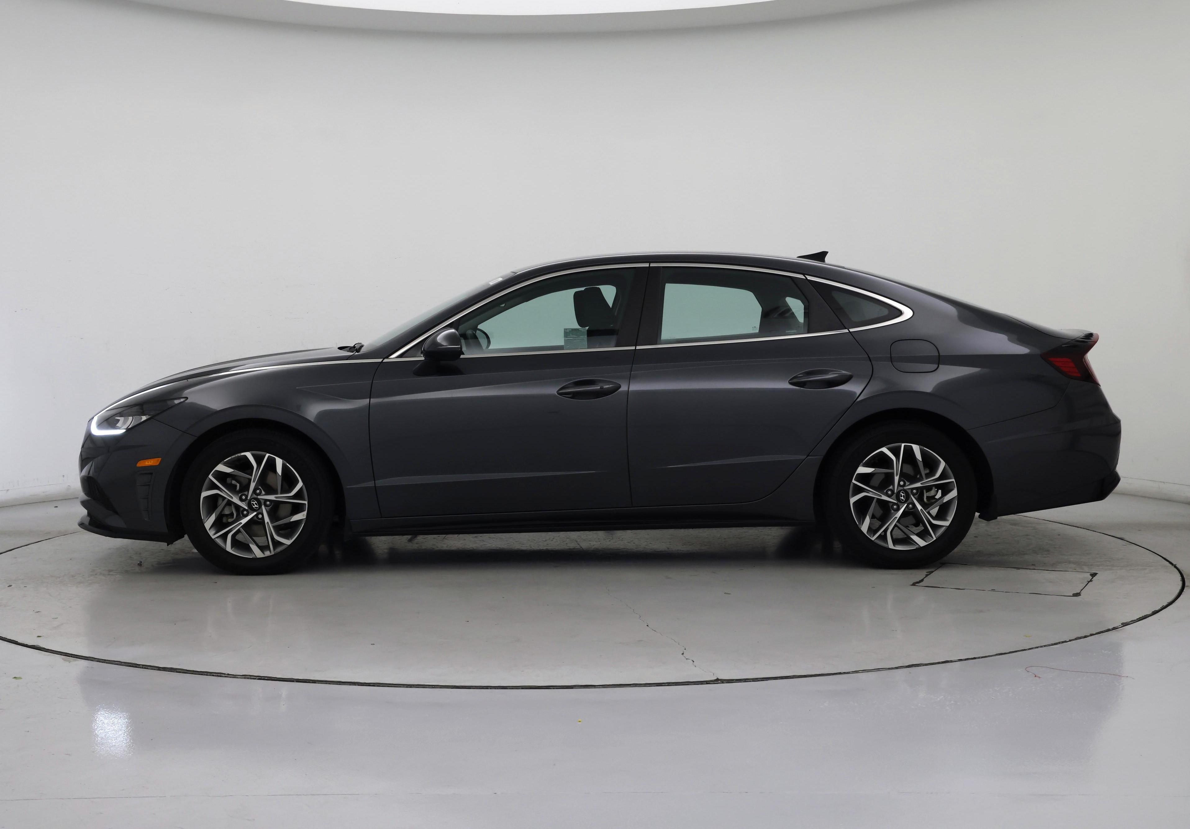 Thumbnail: 2022 Hyundai Sonata - 3