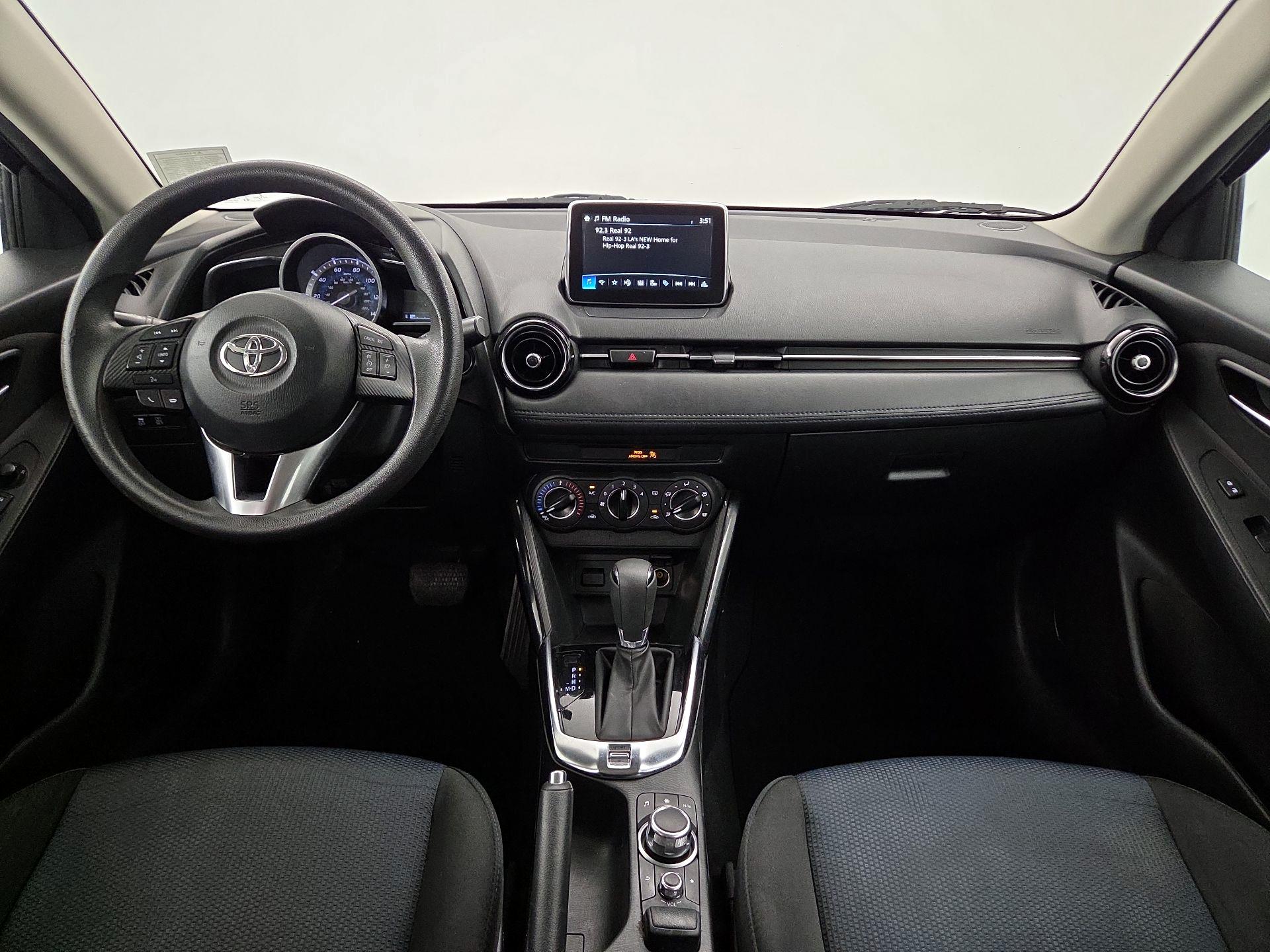 Thumbnail: 2018 Toyota Yaris iA - 9
