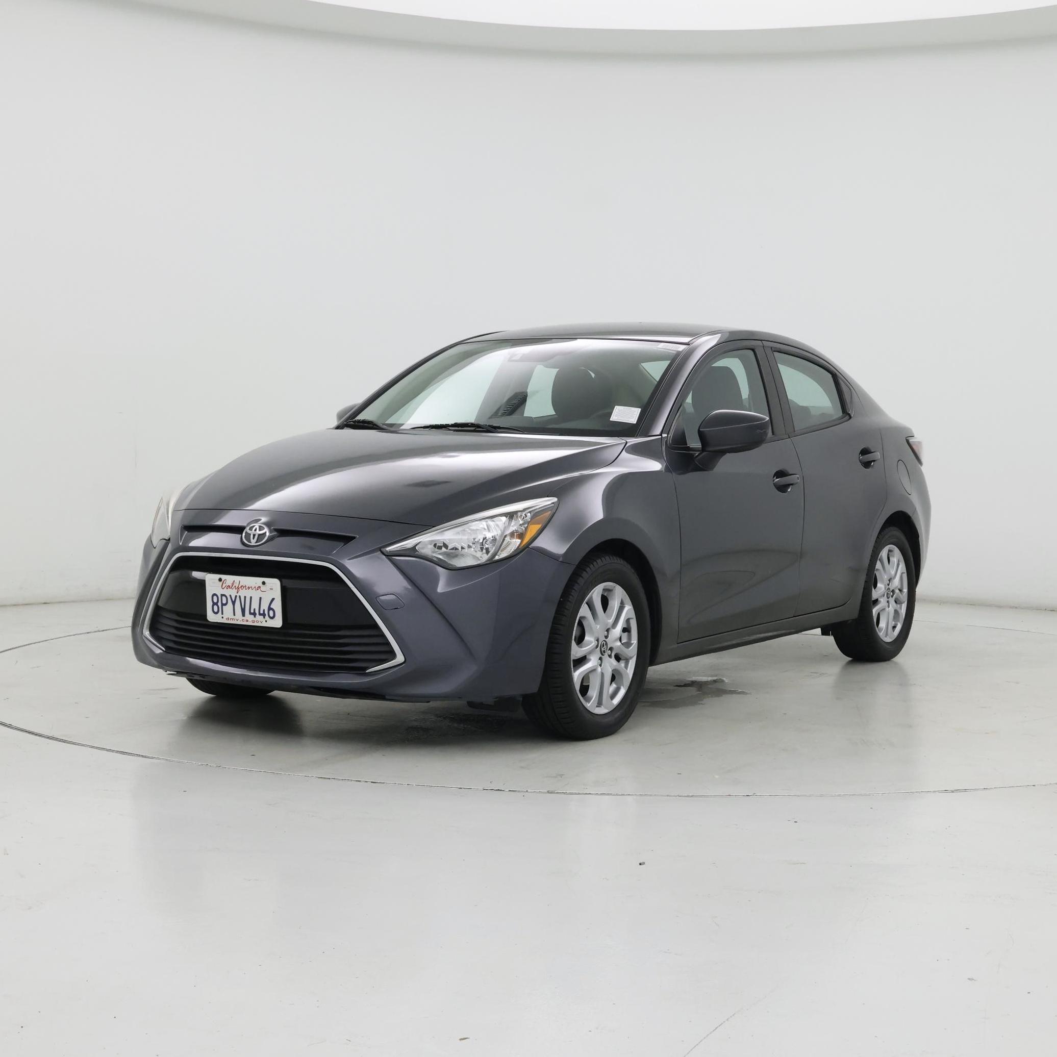 Thumbnail: 2018 Toyota Yaris iA - 4