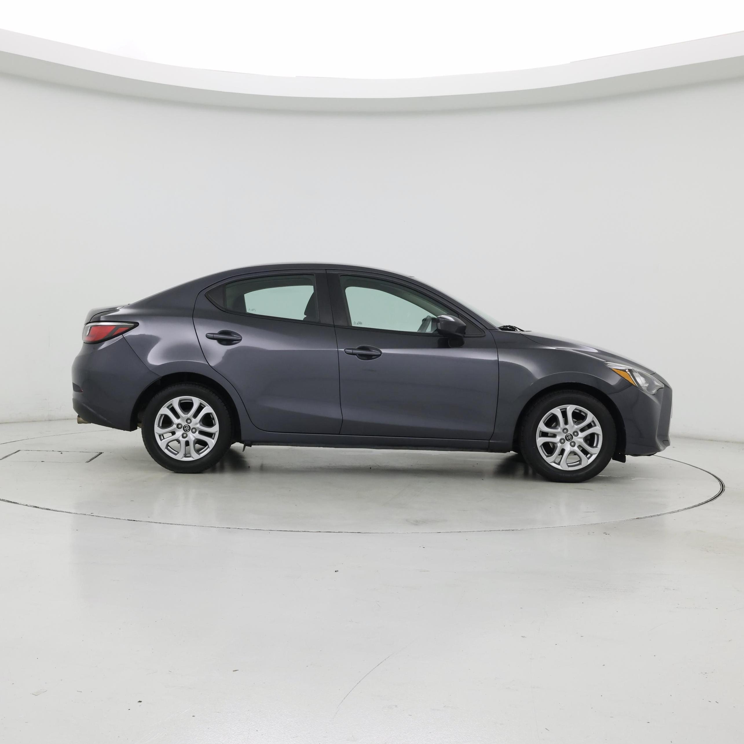 Thumbnail: 2018 Toyota Yaris iA - 7