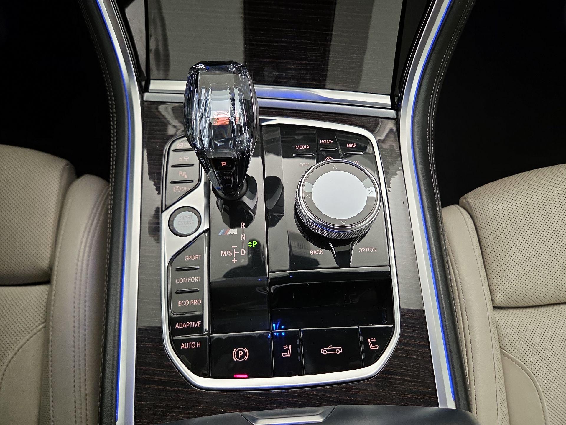 Thumbnail: 2019 BMW 8 Series - 18