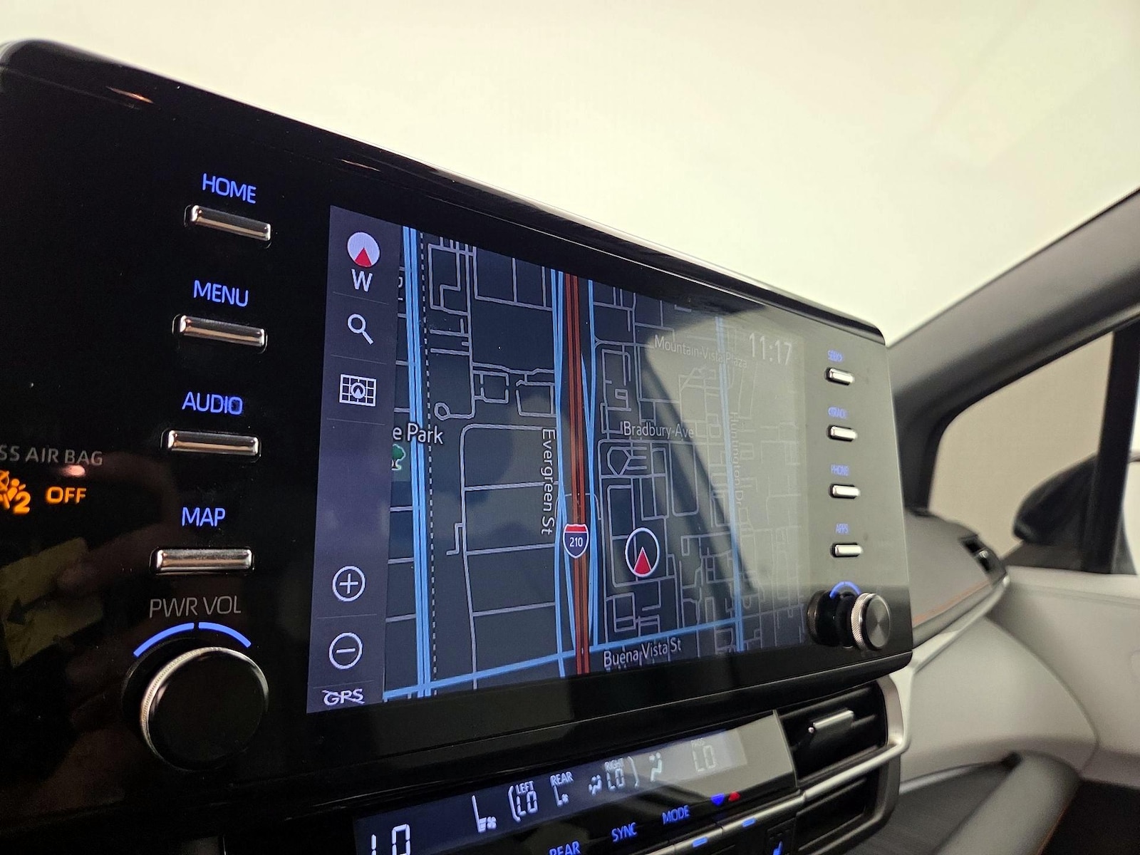 2022 Toyota Sienna XSE - Photo 15