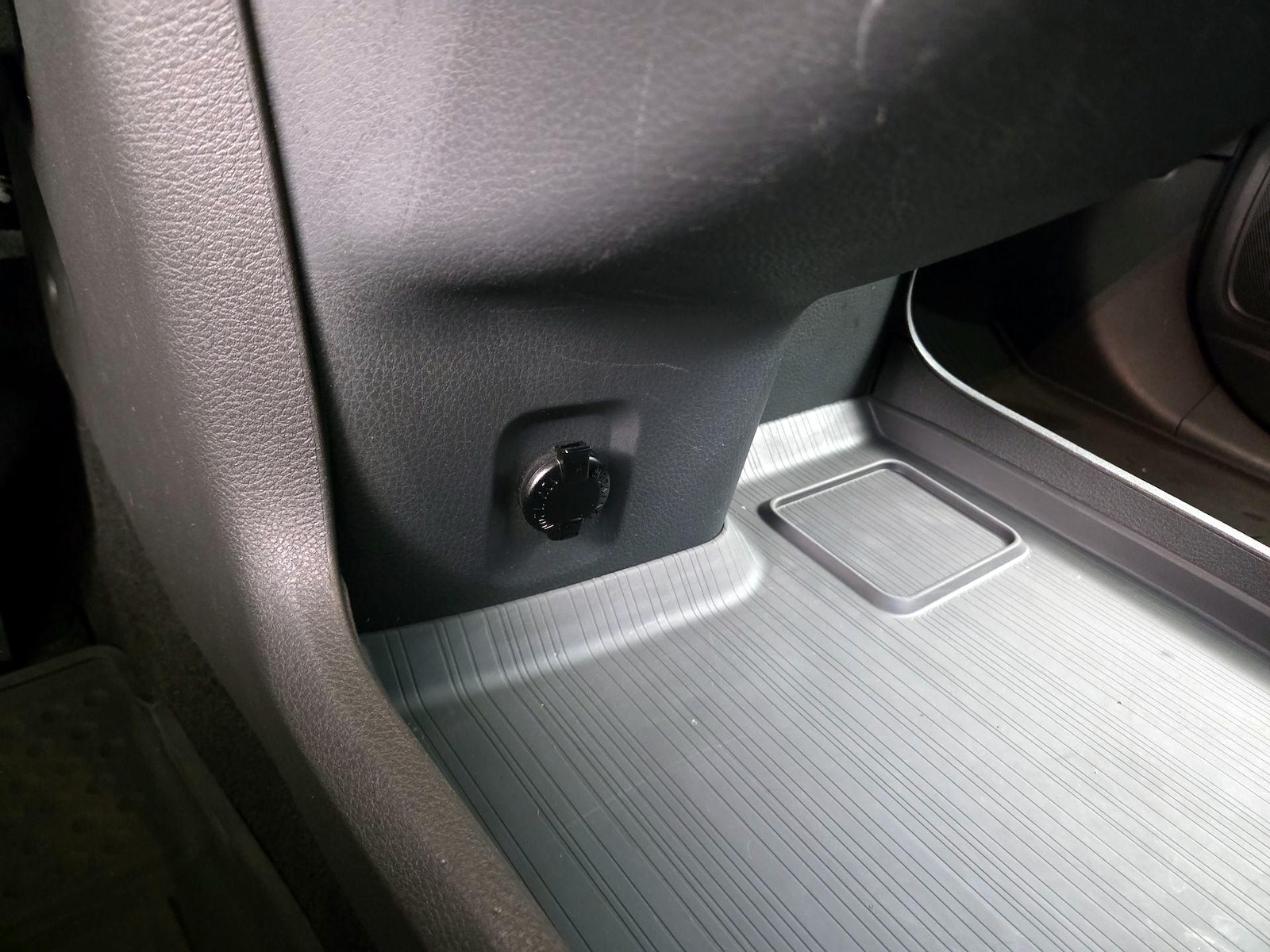 2022 Toyota Sienna XSE - Photo 20