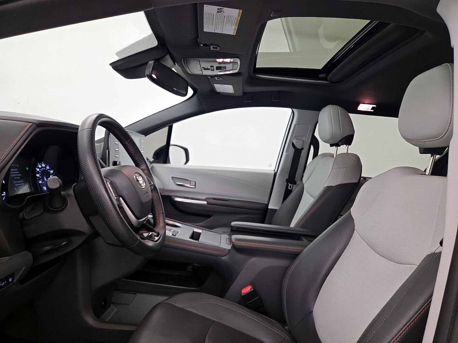 2022 Toyota Sienna XSE - Photo 21