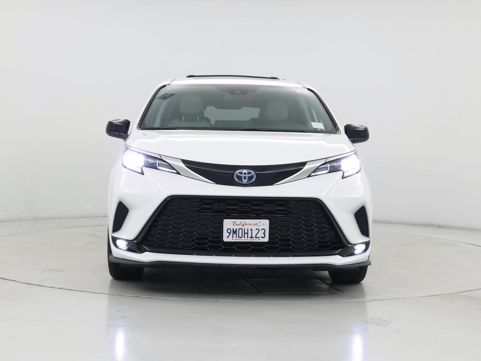 2022 Toyota Sienna XSE - Photo 6