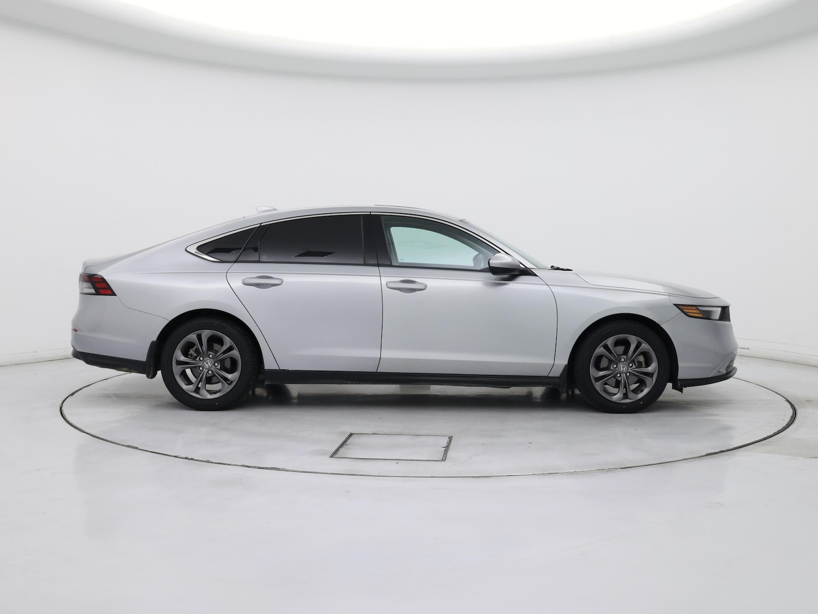 2024 Honda Accord EX - Photo 8