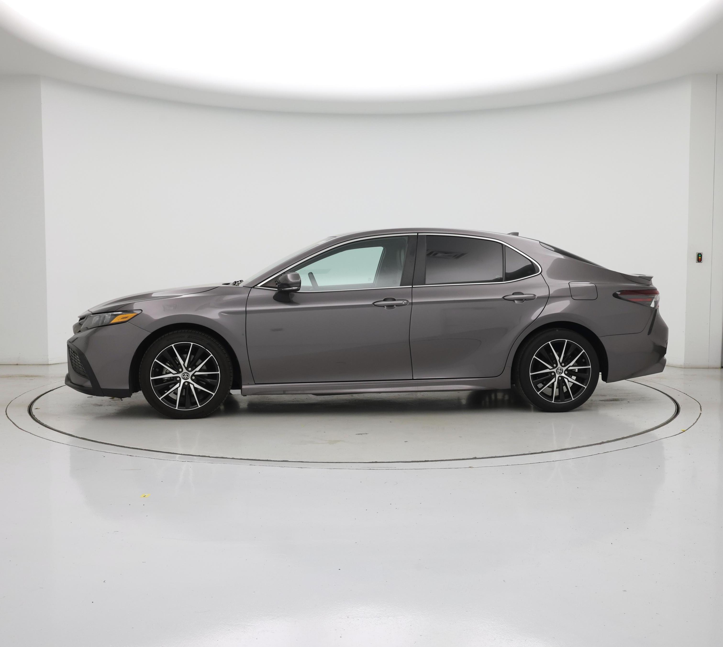 Thumbnail: 2023 Toyota Camry - 3
