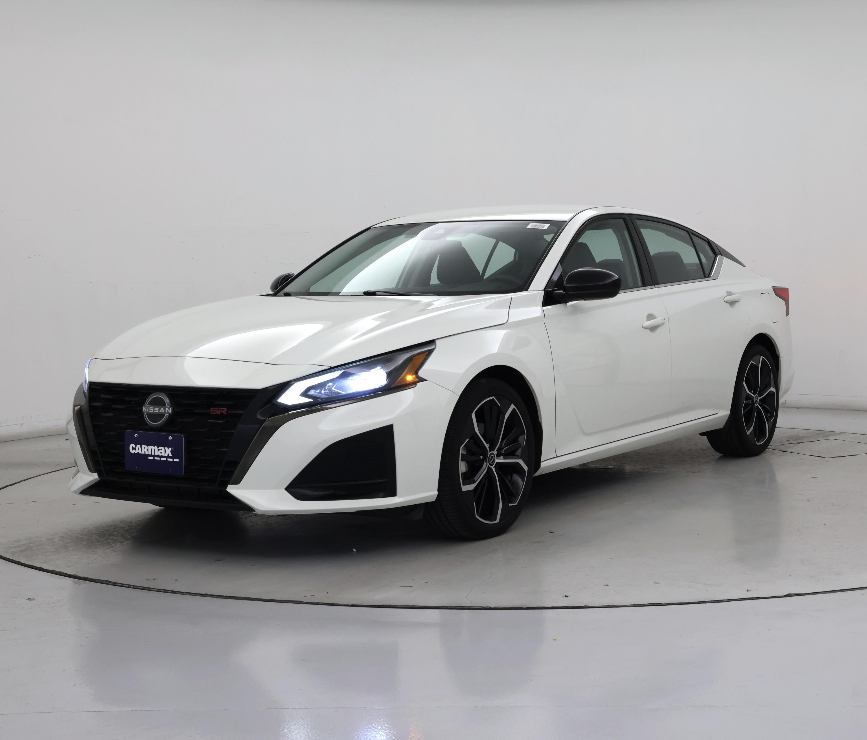 Thumbnail: 2023 Nissan Altima - 4