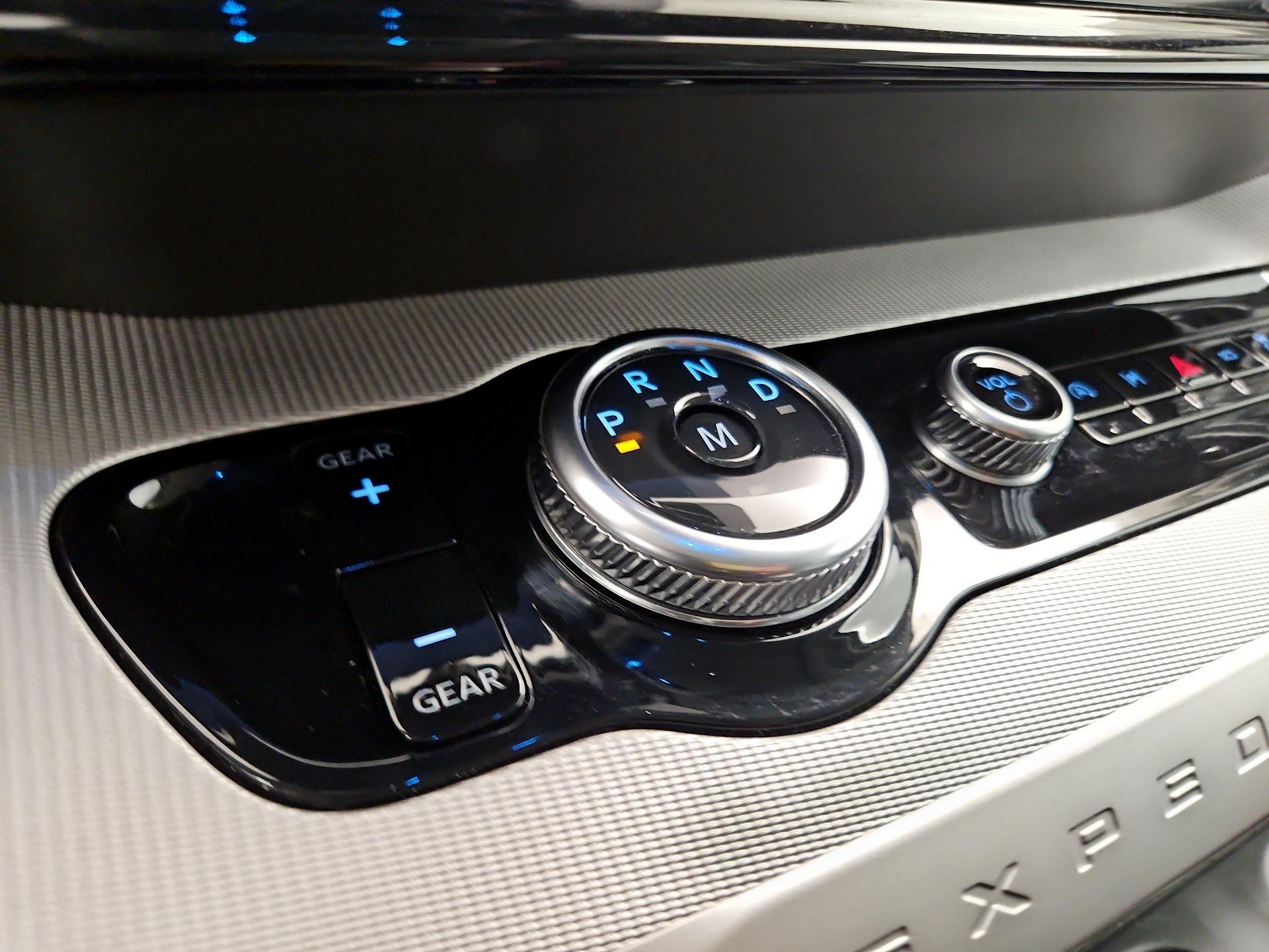 Thumbnail: 2025 Ford Expedition - 18