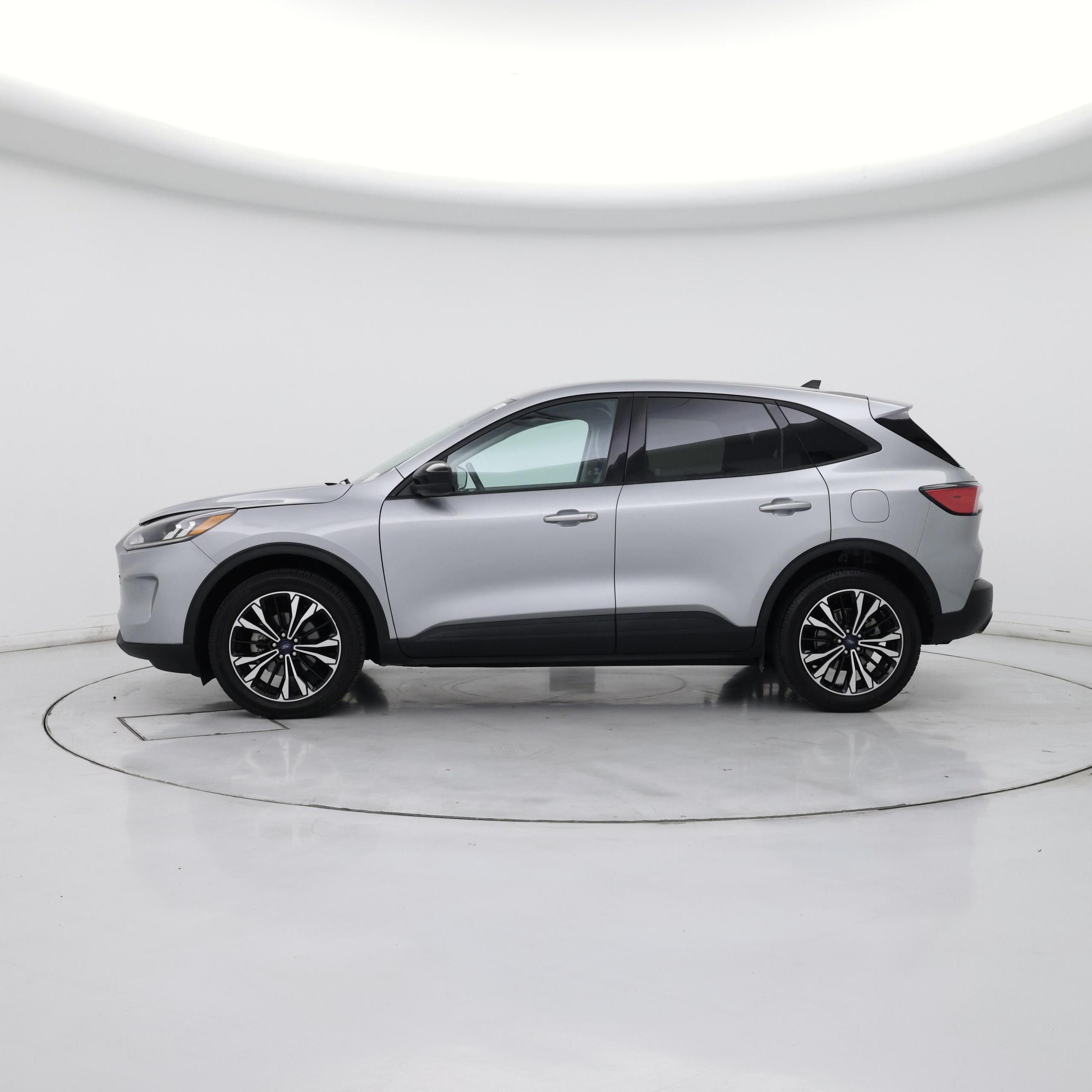 Thumbnail: 2022 Ford Escape - 3