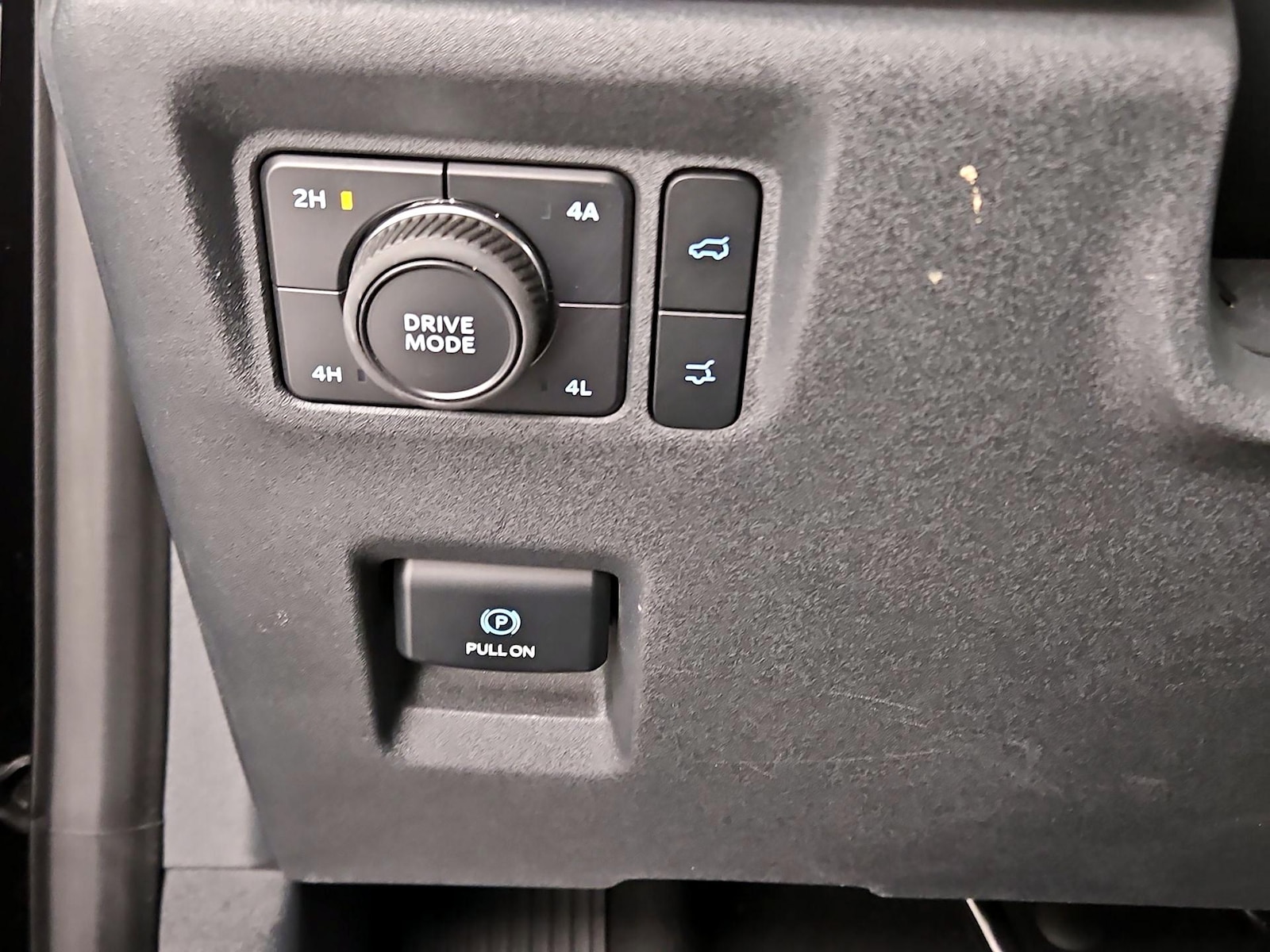 2025 Ford Expedition Active - Photo 14
