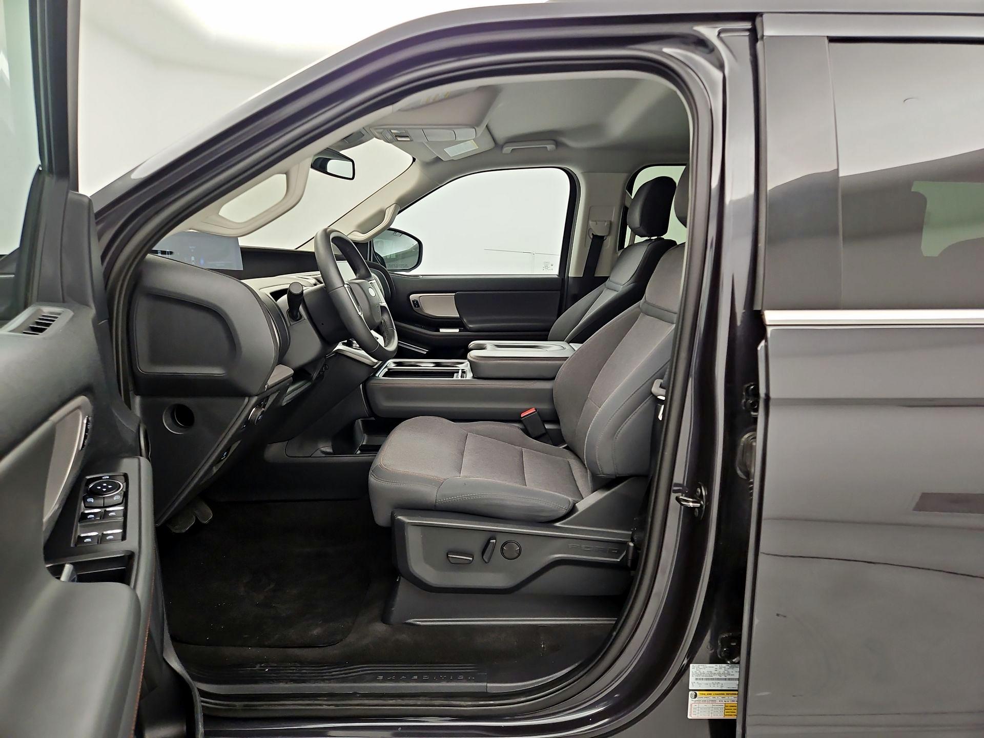 Thumbnail: 2025 Ford Expedition MAX - 11