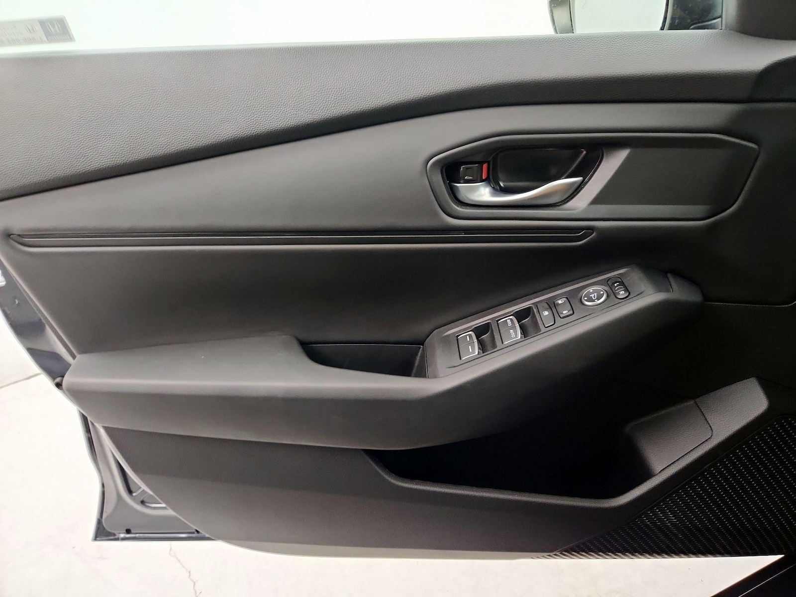 2025 Honda Accord SE - Photo 13