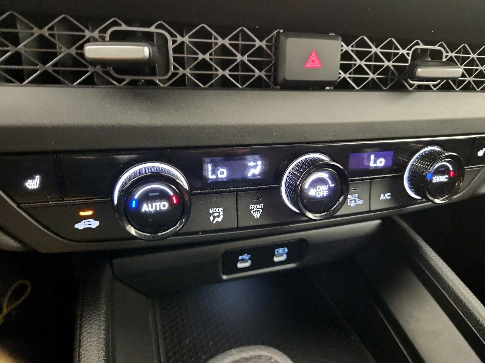 2025 Honda Accord SE - Photo 17