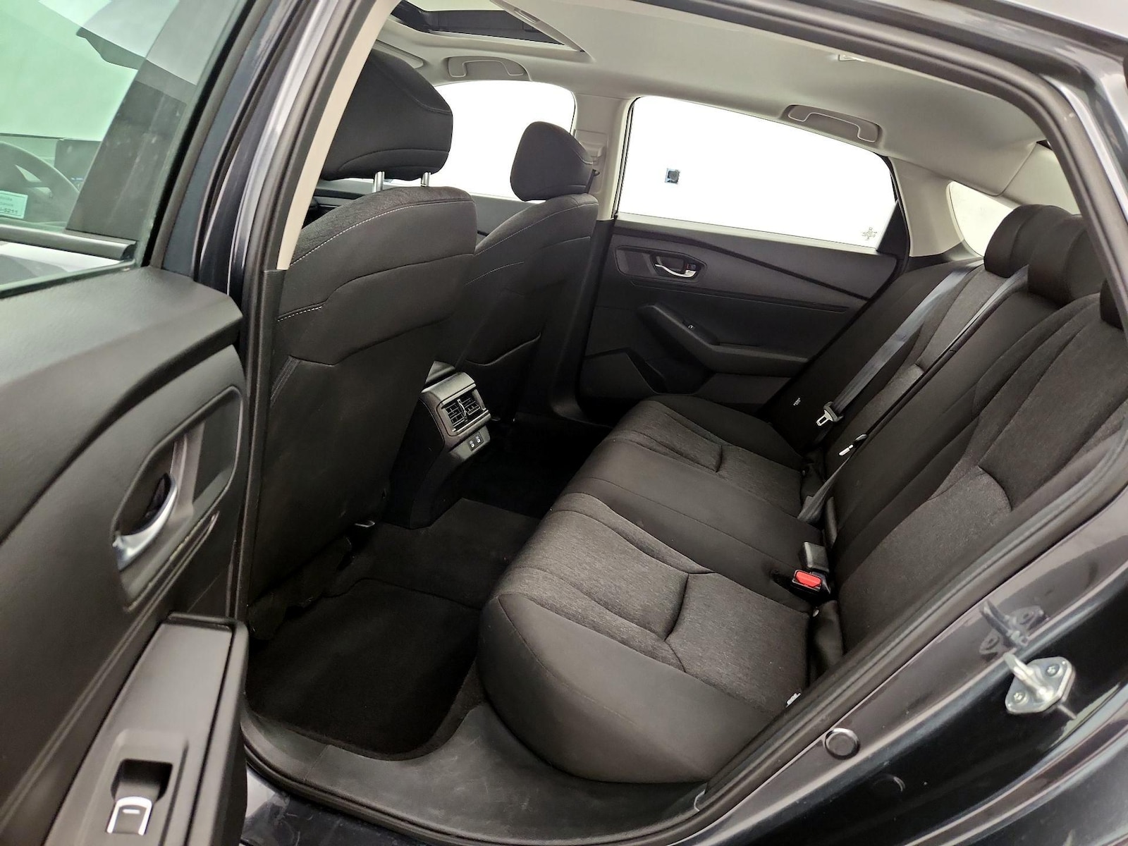 2025 Honda Accord SE - Photo 21