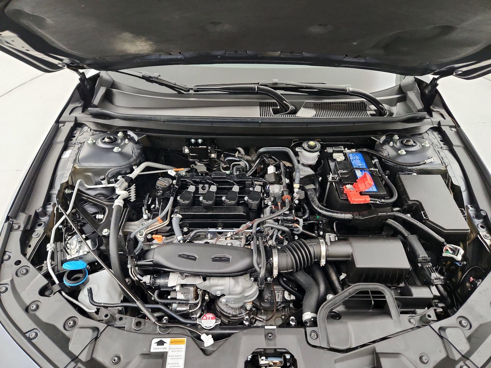 2025 Honda Accord SE - Photo 23