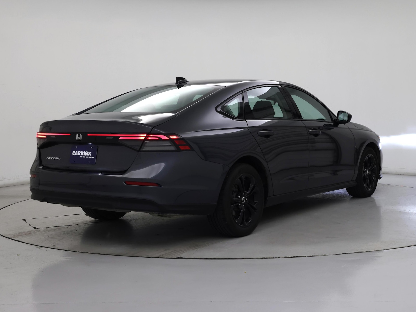 2025 Honda Accord SE - Photo 9