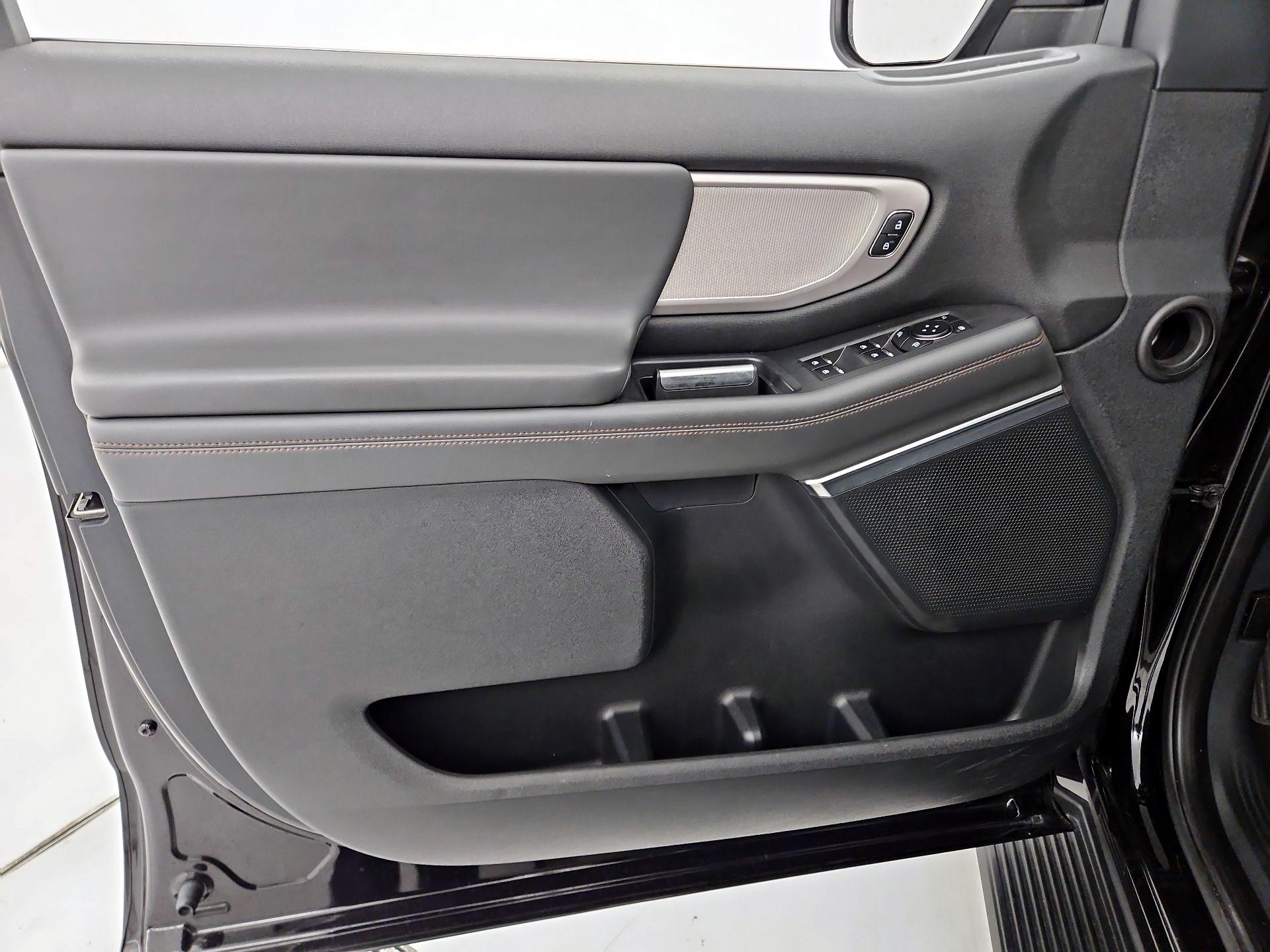 Thumbnail: 2025 Ford Expedition MAX - 12