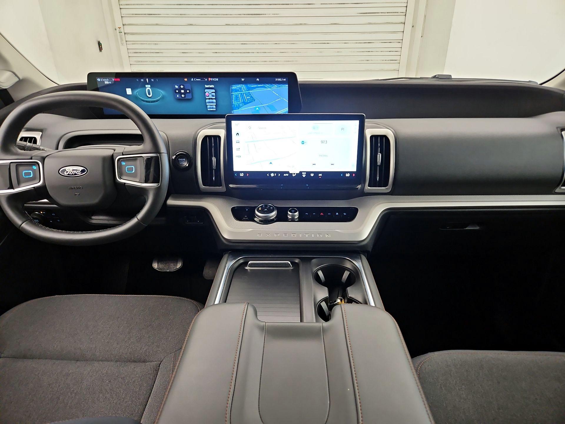 Thumbnail: 2025 Ford Expedition MAX - 9