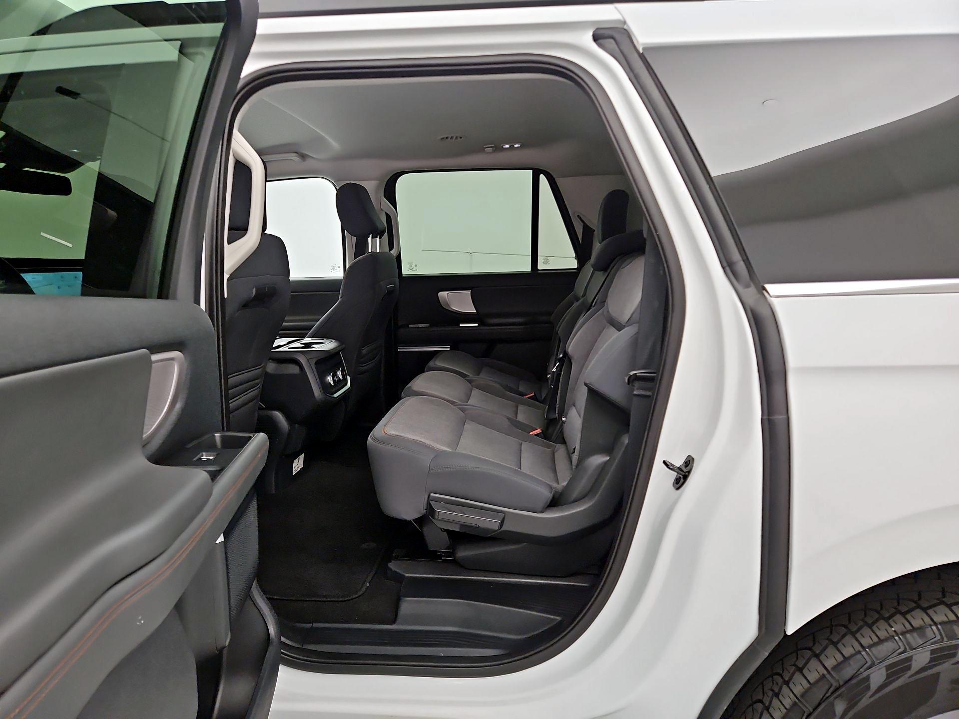 Thumbnail: 2025 Ford Expedition MAX - 16