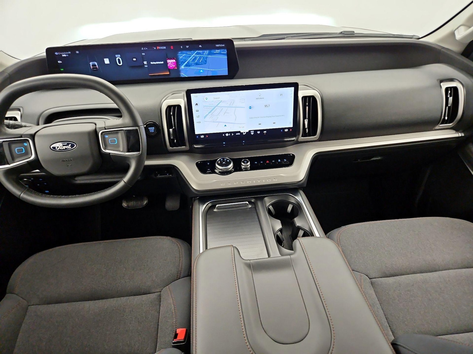 2025 Ford Expedition Active - Photo 10