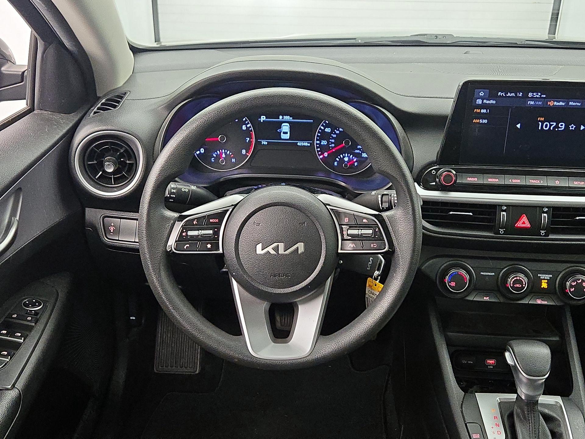 Thumbnail: 2022 Kia Forte - 10