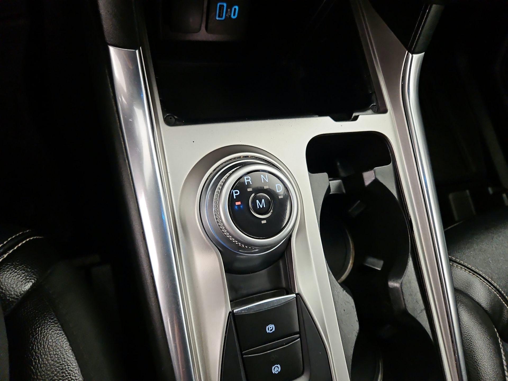 Thumbnail: 2020 Ford Explorer - 17
