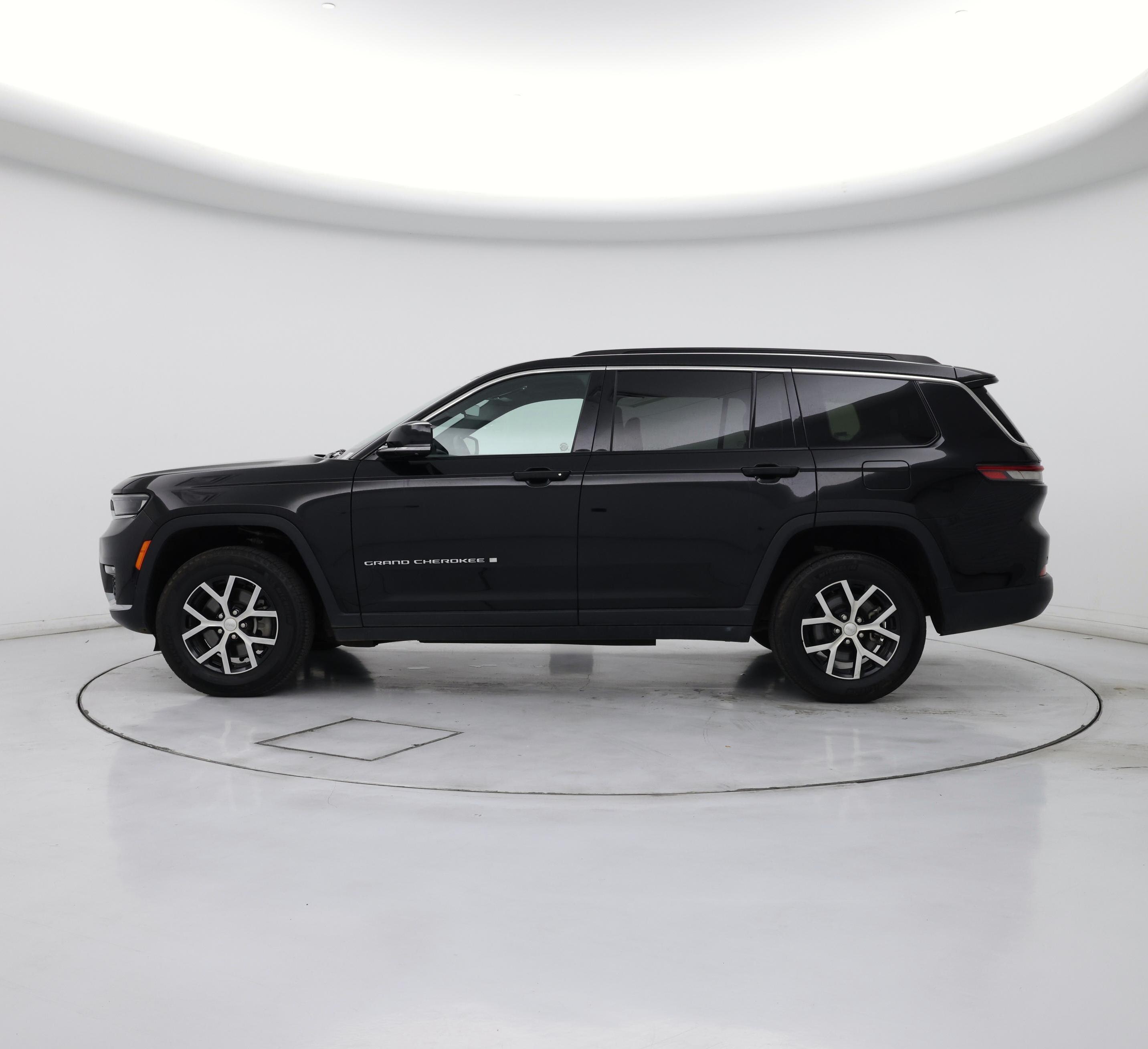 Thumbnail: 2024 Jeep Grand Cherokee L - 3