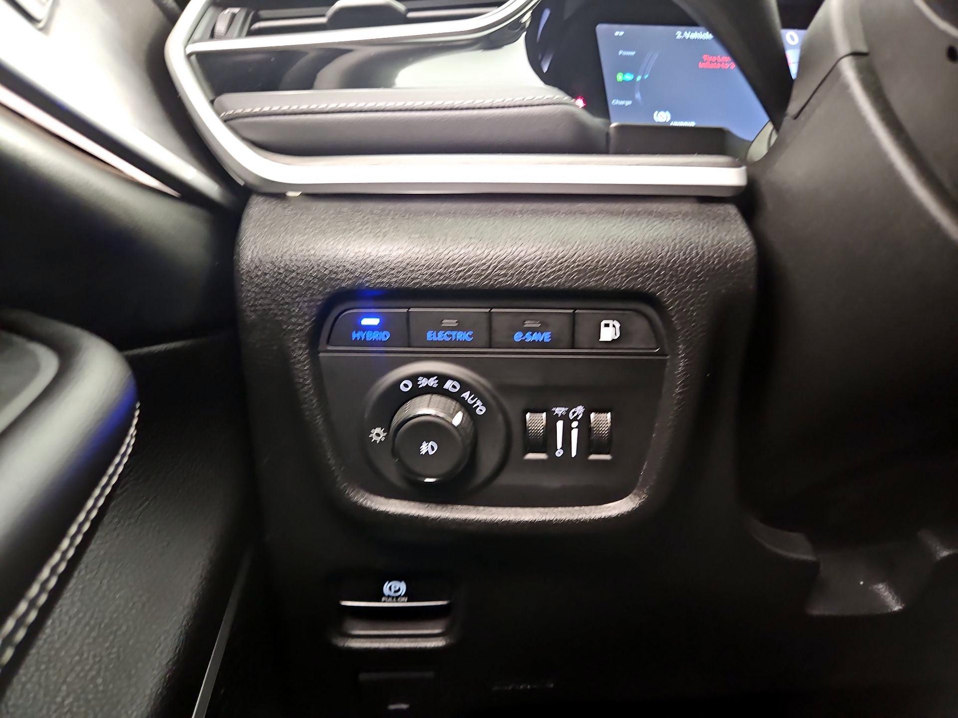Thumbnail: 2023 Jeep Grand Cherokee - 13