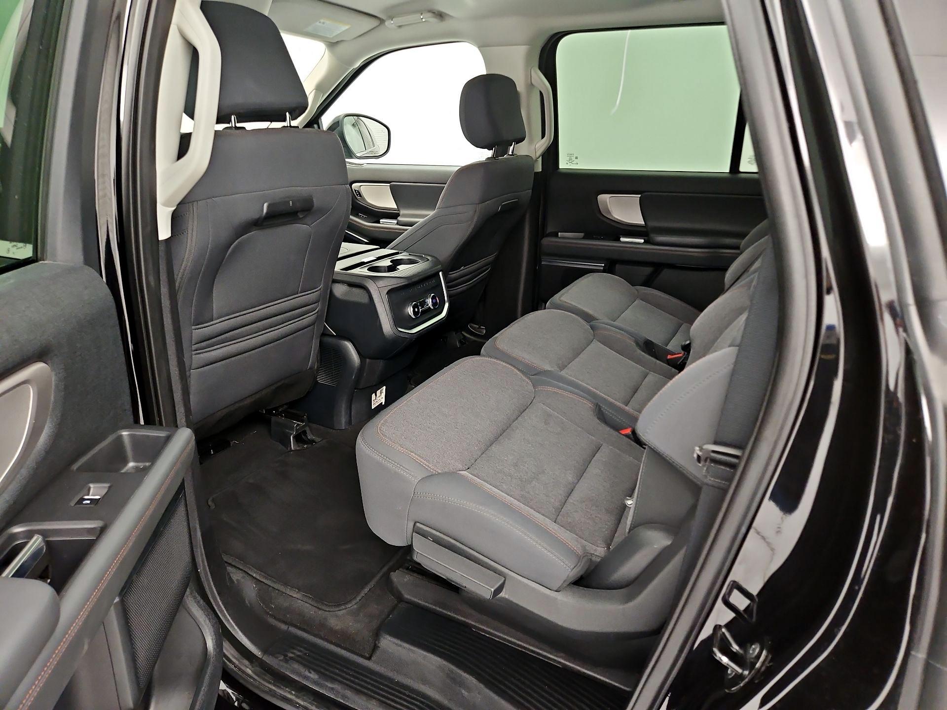 Thumbnail: 2025 Ford Expedition MAX - 18