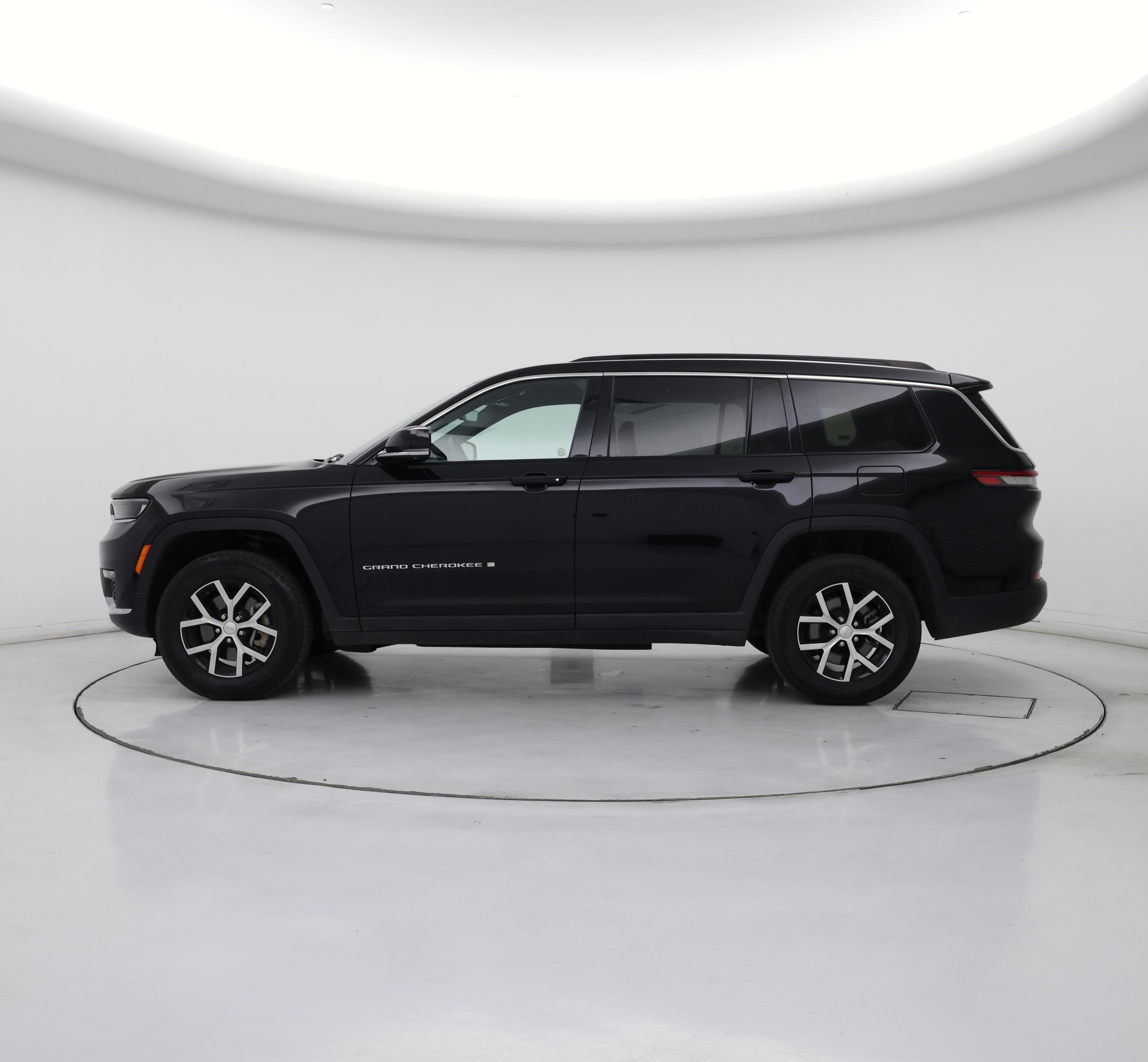 Thumbnail: 2024 Jeep Grand Cherokee L - 3