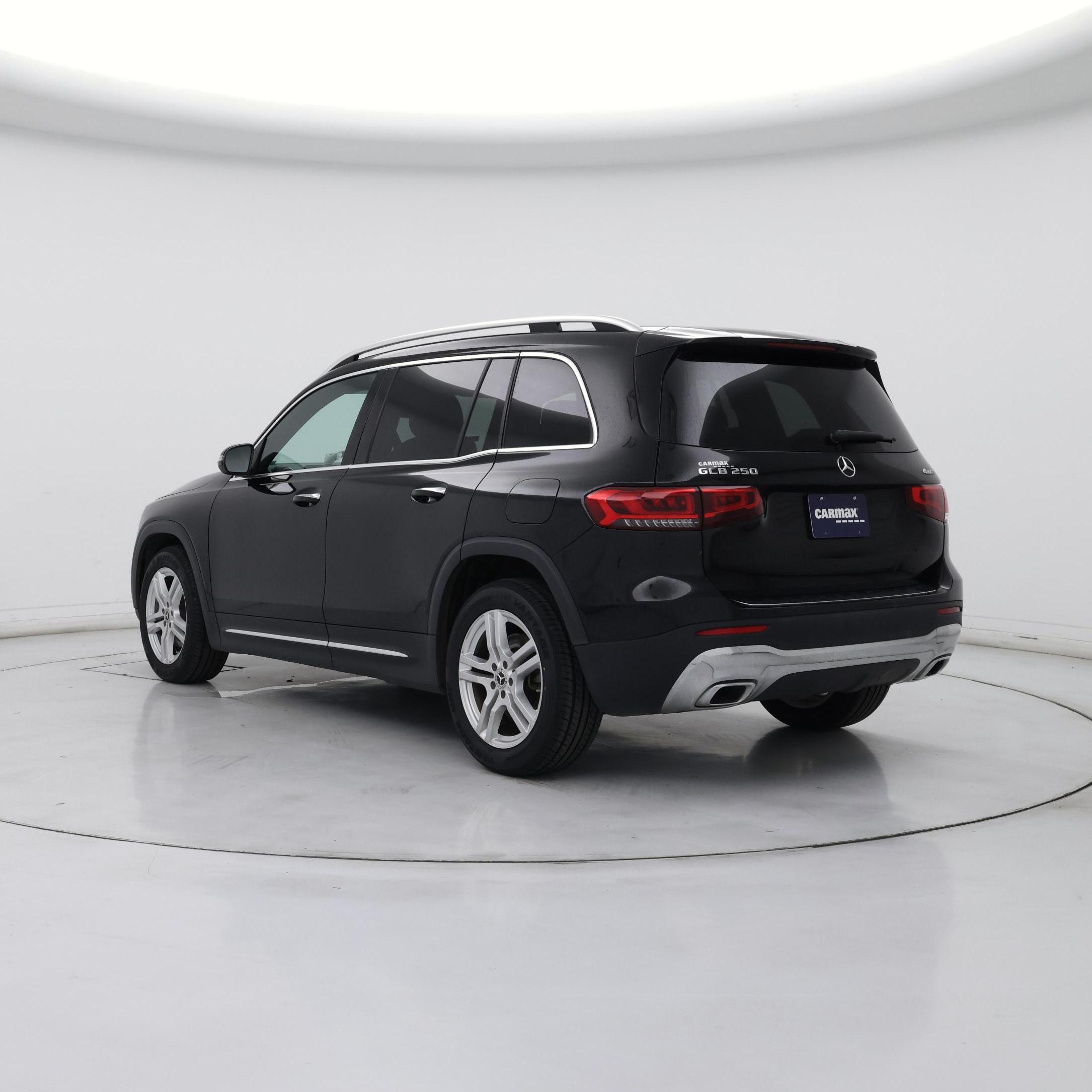 Thumbnail: 2023 Mercedes-Benz GLB - 2