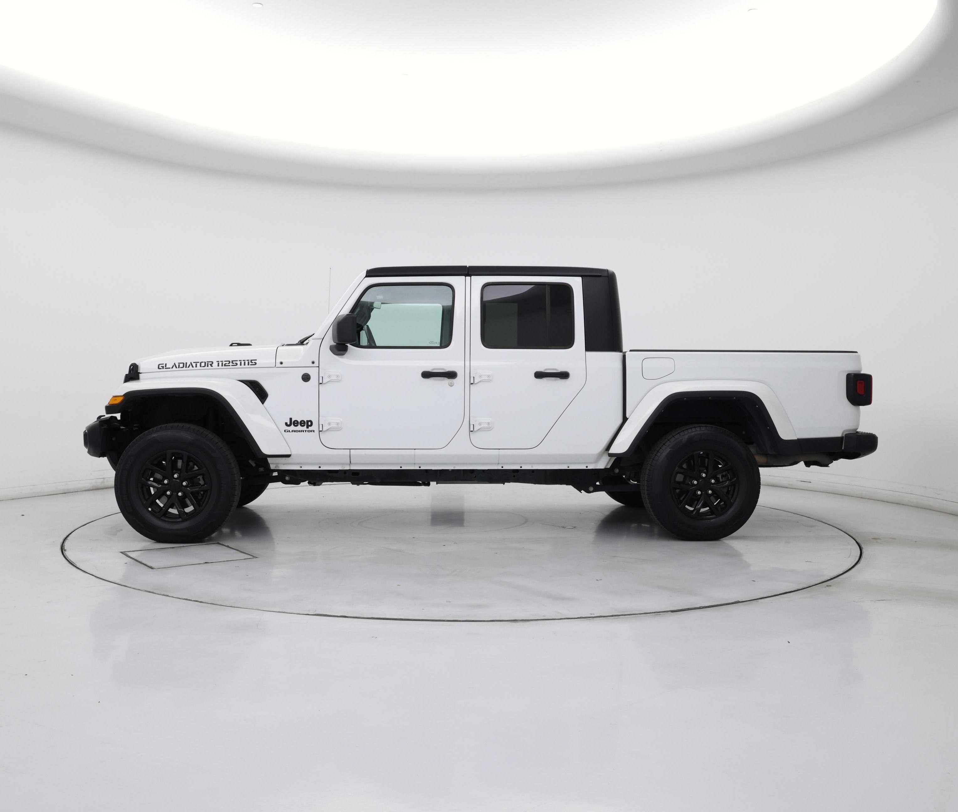 Thumbnail: 2022 Jeep Gladiator - 3