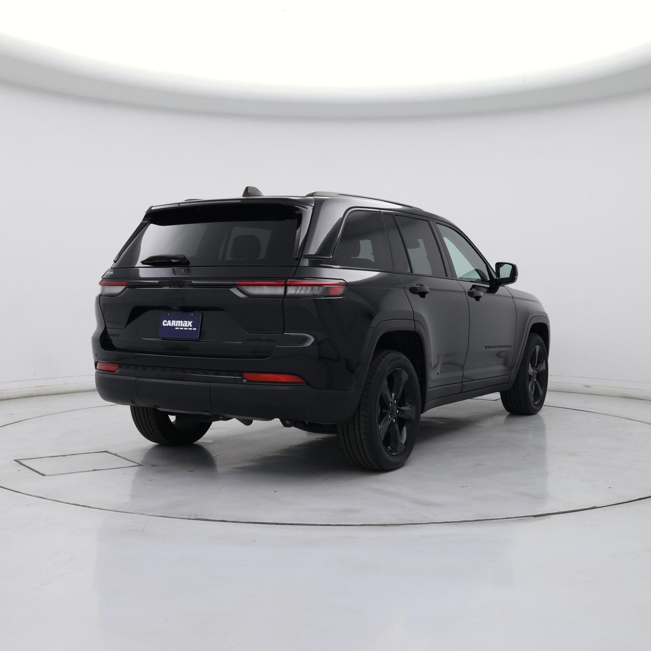 Thumbnail: 2023 Jeep Grand Cherokee - 8