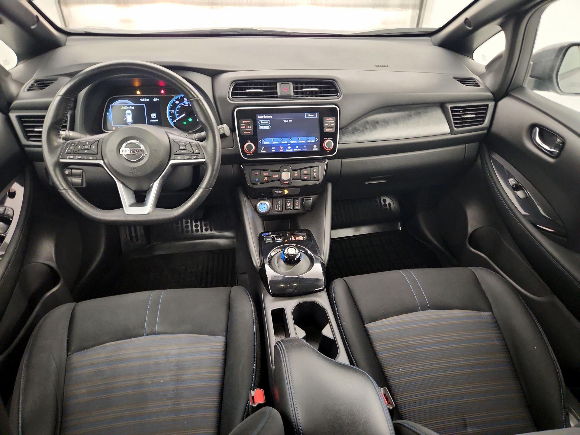 Thumbnail: 2021 Nissan Leaf - 9