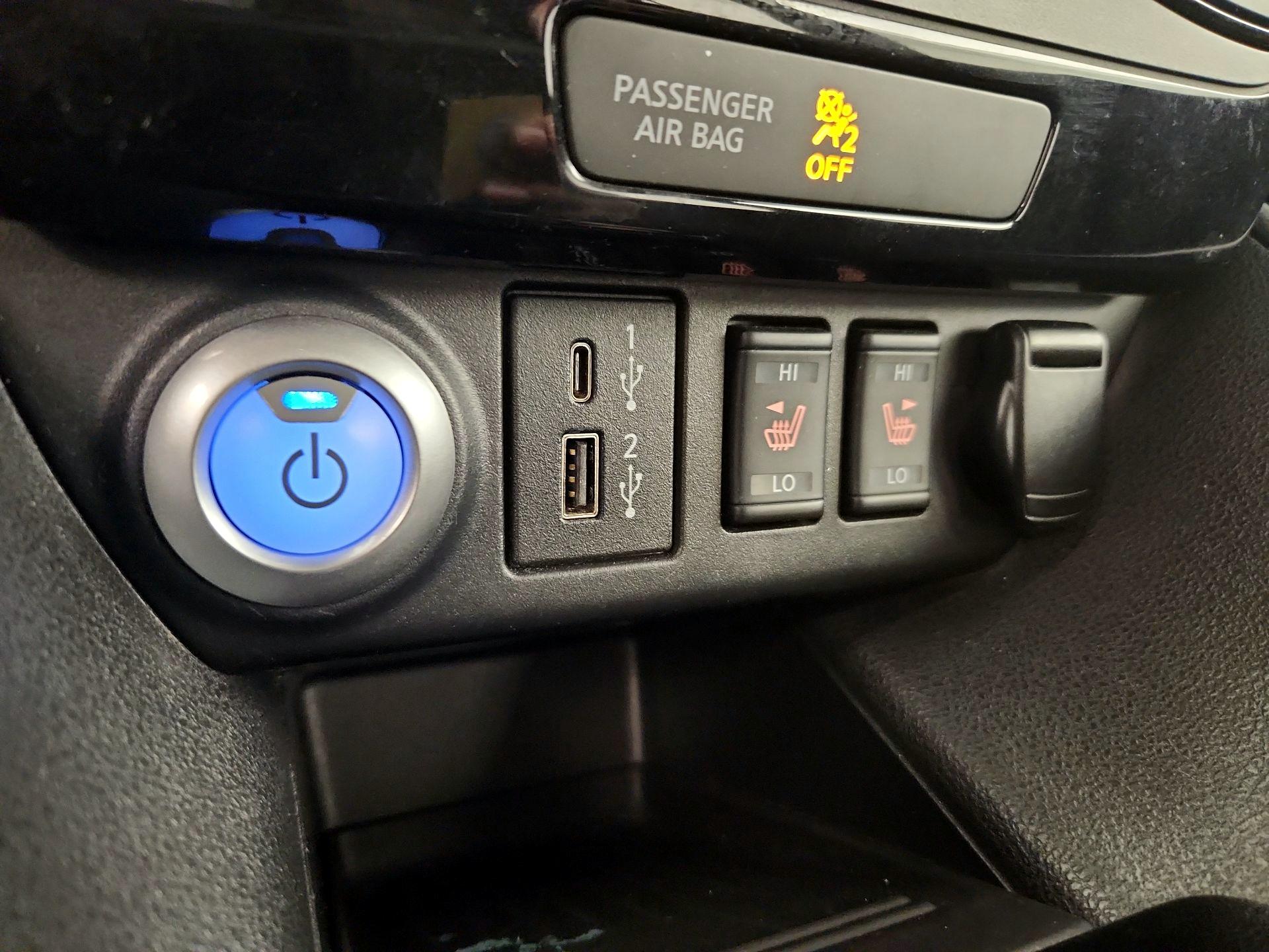 Thumbnail: 2021 Nissan Leaf - 18