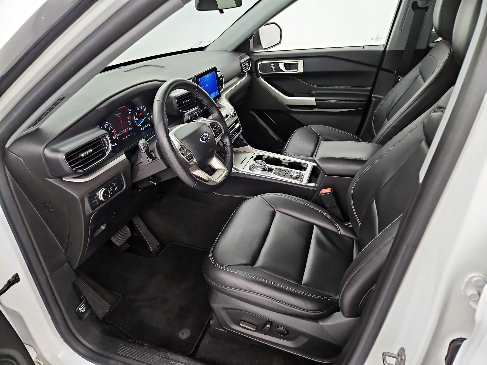 Thumbnail: 2022 Ford Explorer - 11