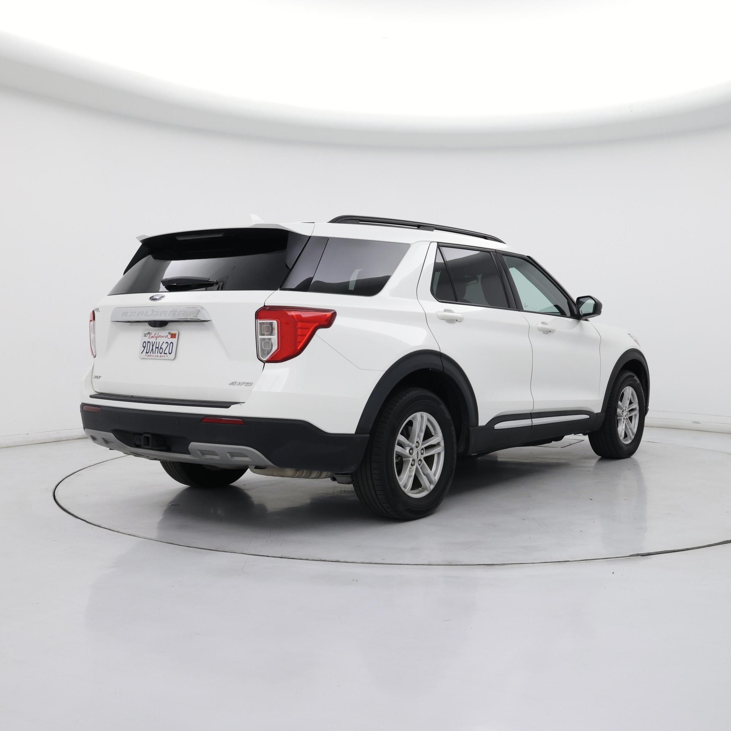 Thumbnail: 2022 Ford Explorer - 8