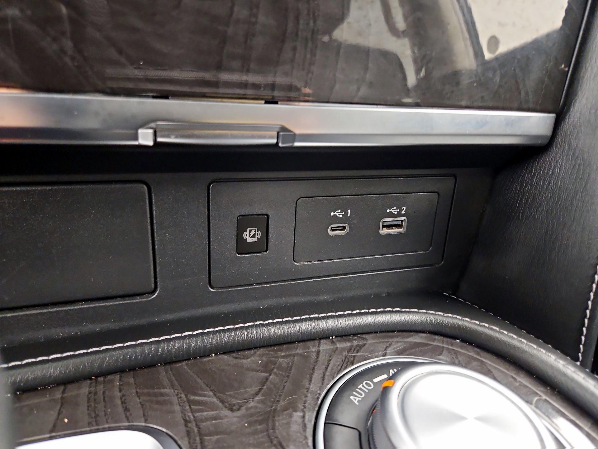 Thumbnail: 2024 INFINITI QX80 - 19