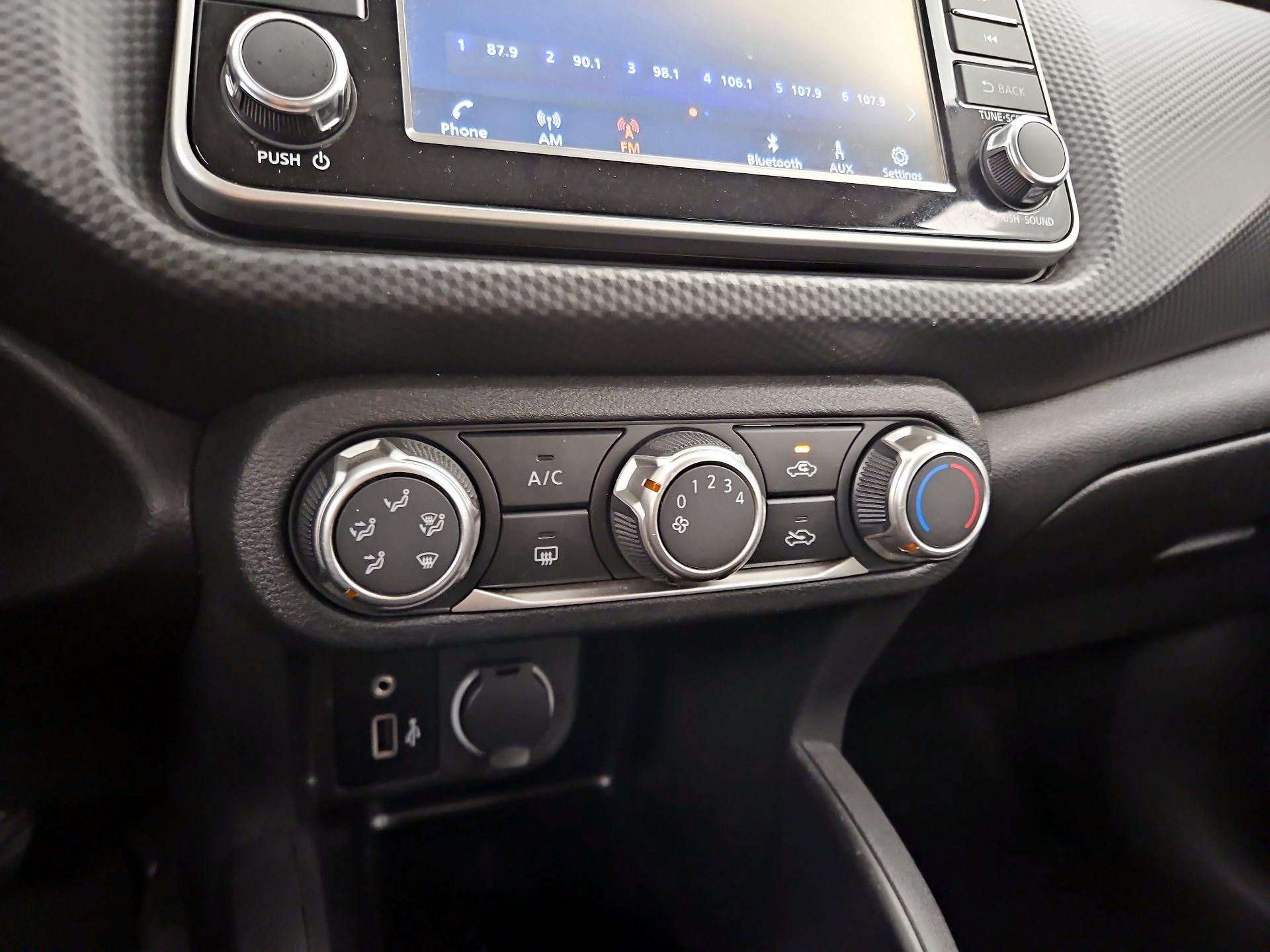 Thumbnail: 2023 Nissan Kicks - 16