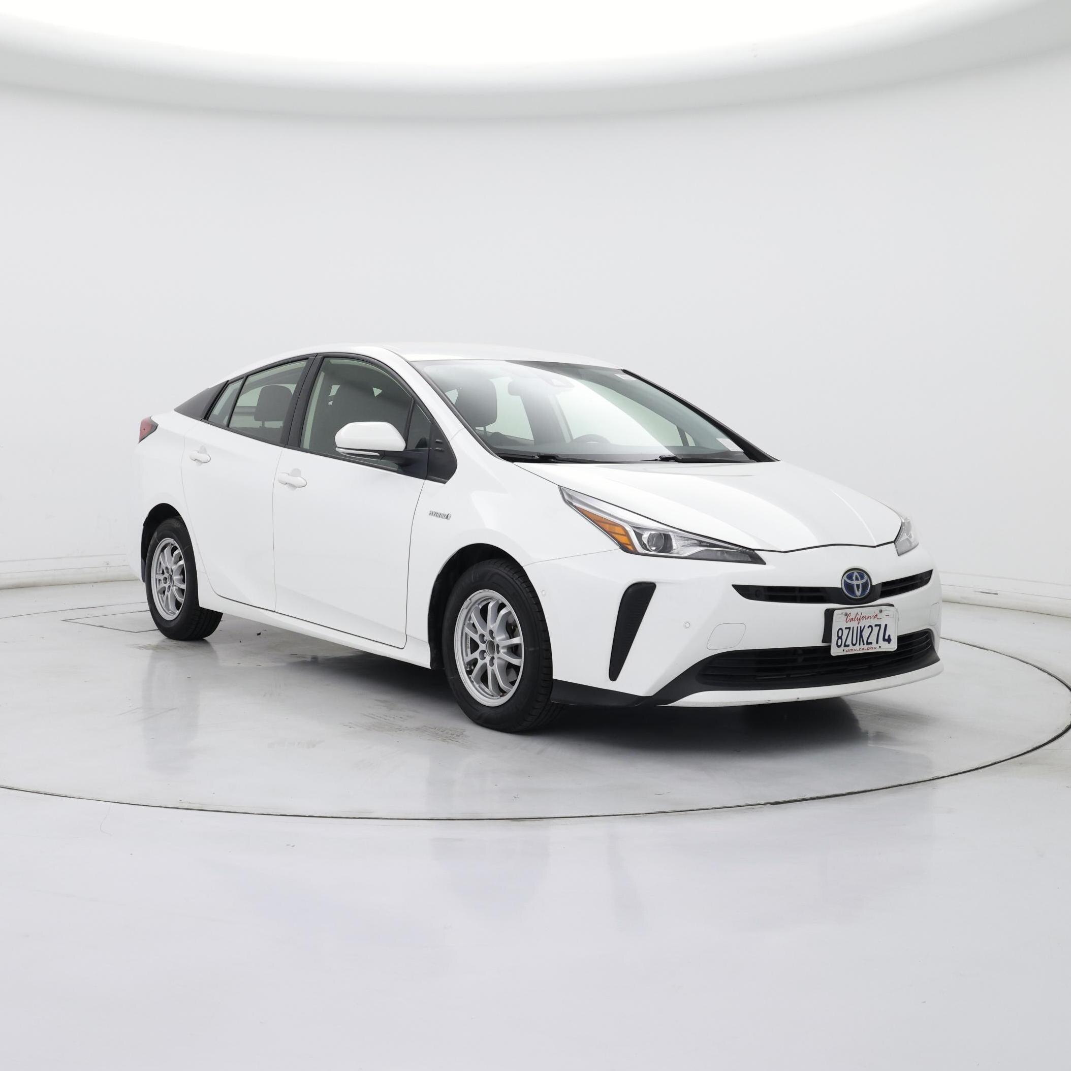 White 2022 Toyota Prius LE FWD Hatchback Front-Wheel Drive Automatic