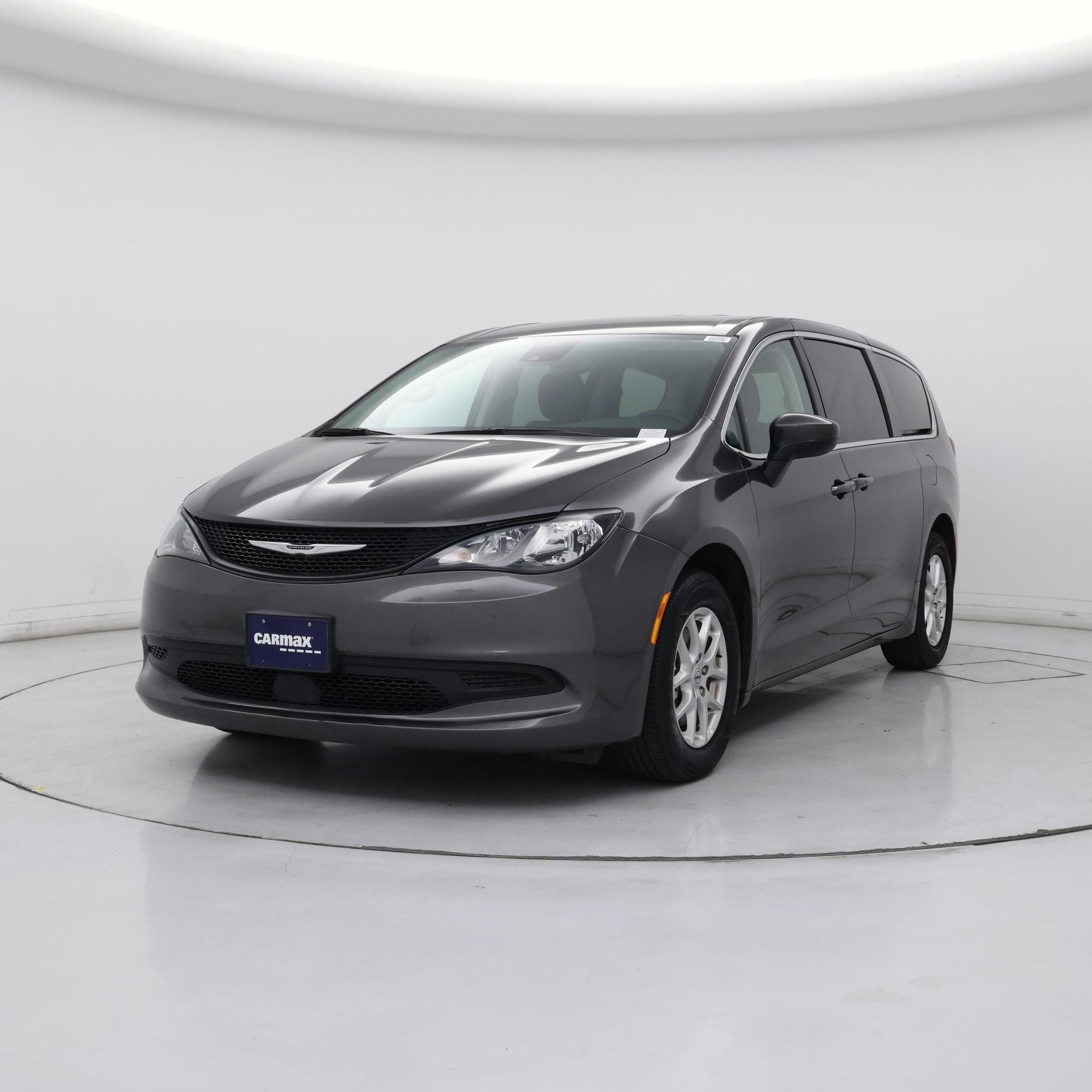 Thumbnail: 2023 Chrysler Voyager - 4