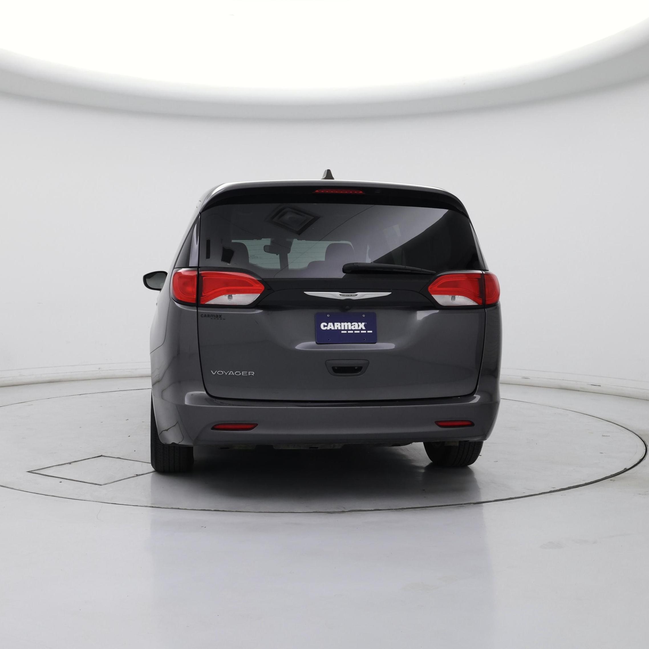 Thumbnail: 2023 Chrysler Voyager - 6