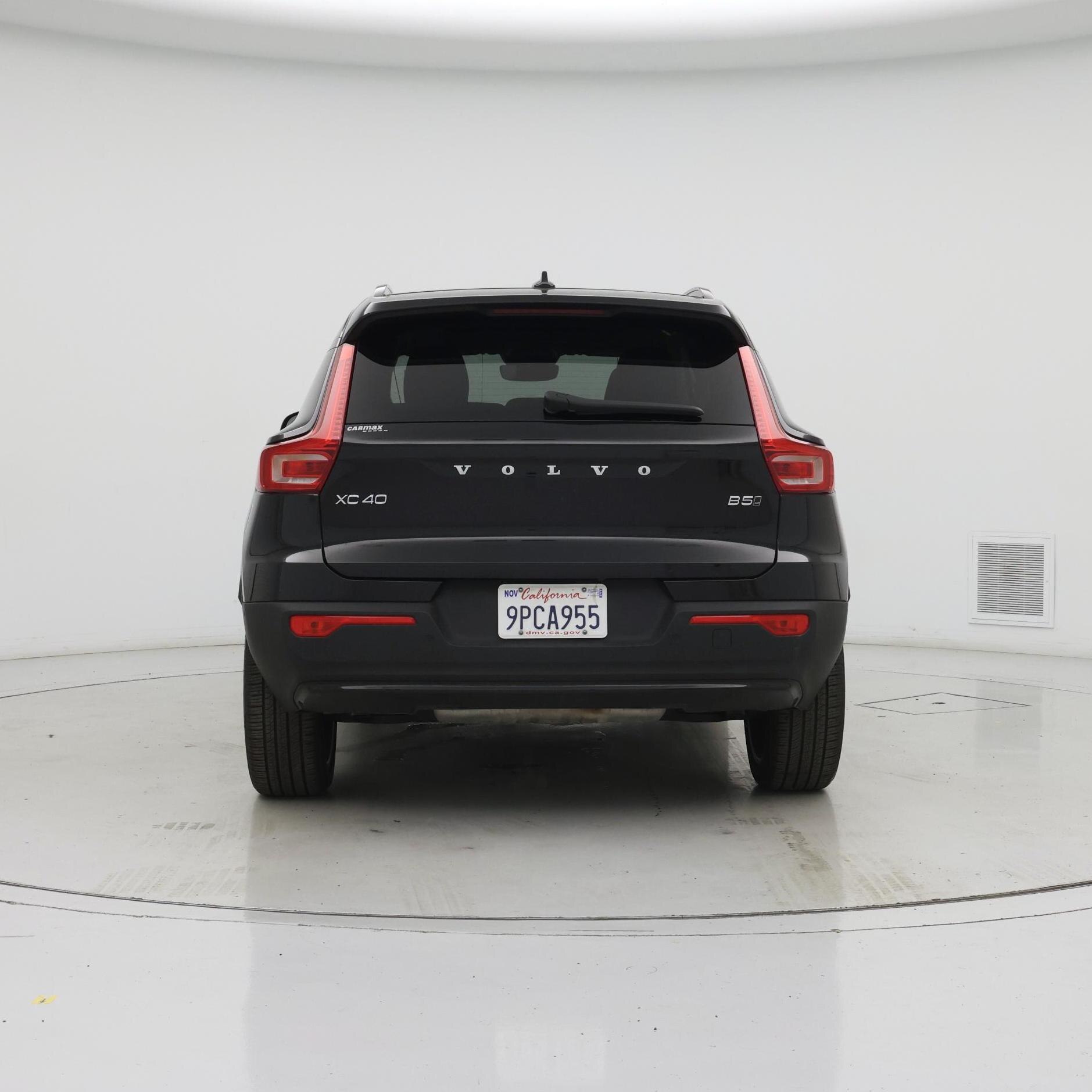 Thumbnail: 2025 Volvo XC40 - 6